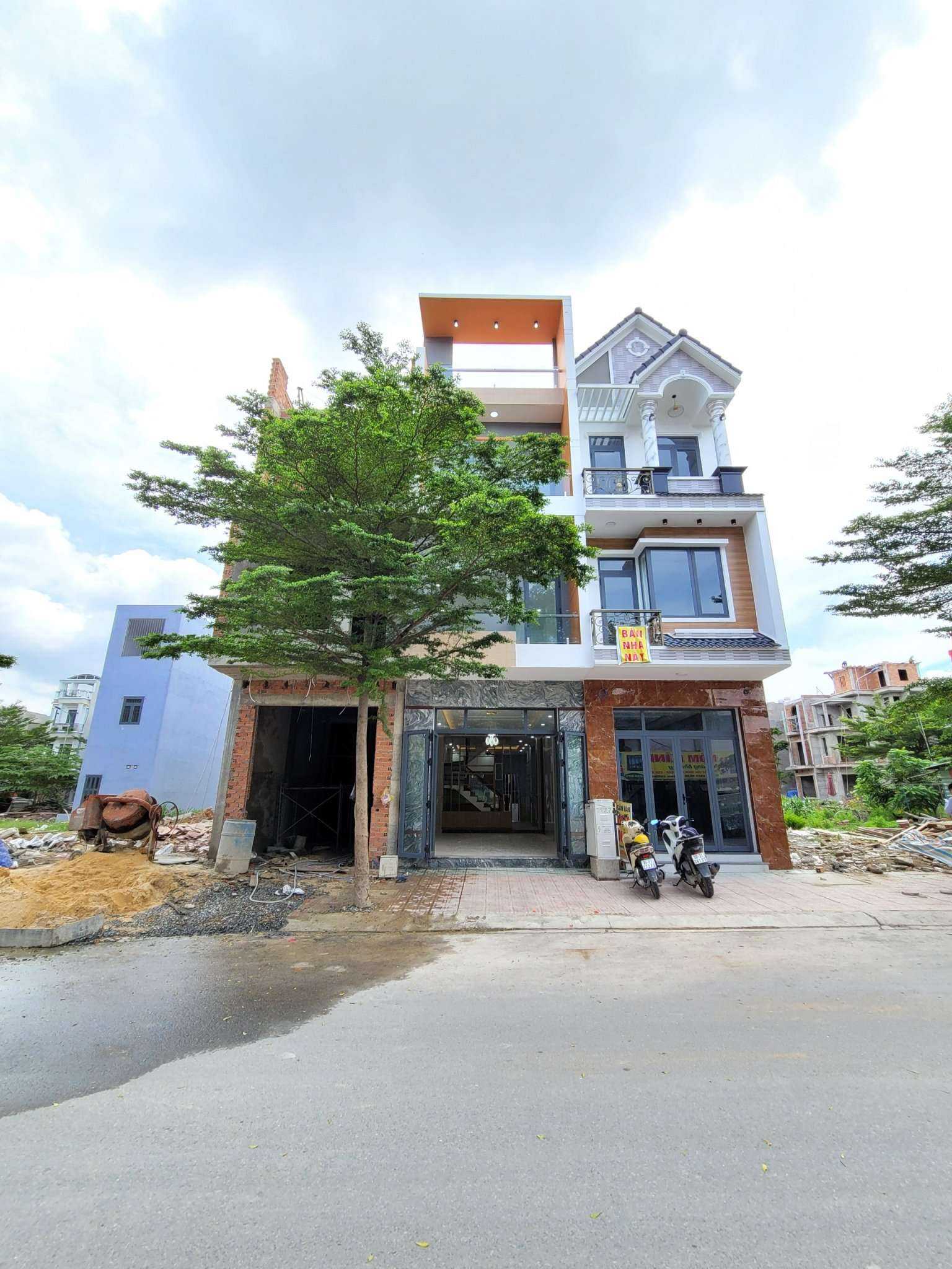 Bán nhà mới 1T2L 4x17m mặt tiền Bình Chuẩn 36 gần chợ Phú Phong