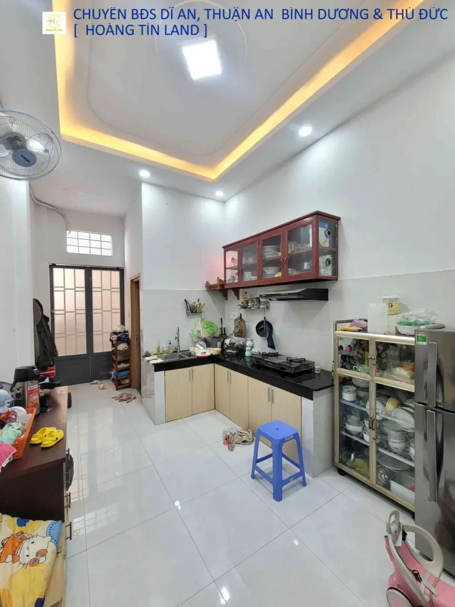 Bán nhà 1T3L 3.2x22m hoàn công, mặt tiền Nguyễn An Ninh gần chợ Dĩ An 1 (Sầm uất)