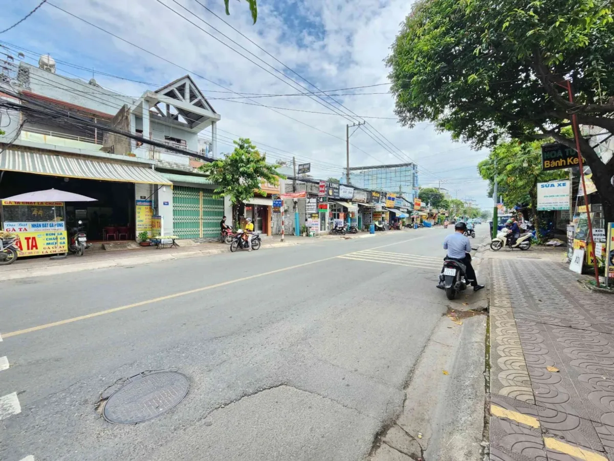 Bán nhà cấp 4 (3x39m), mặt tiền Lý Thường Kiệt gần Vincom 550 (Sầm uất)