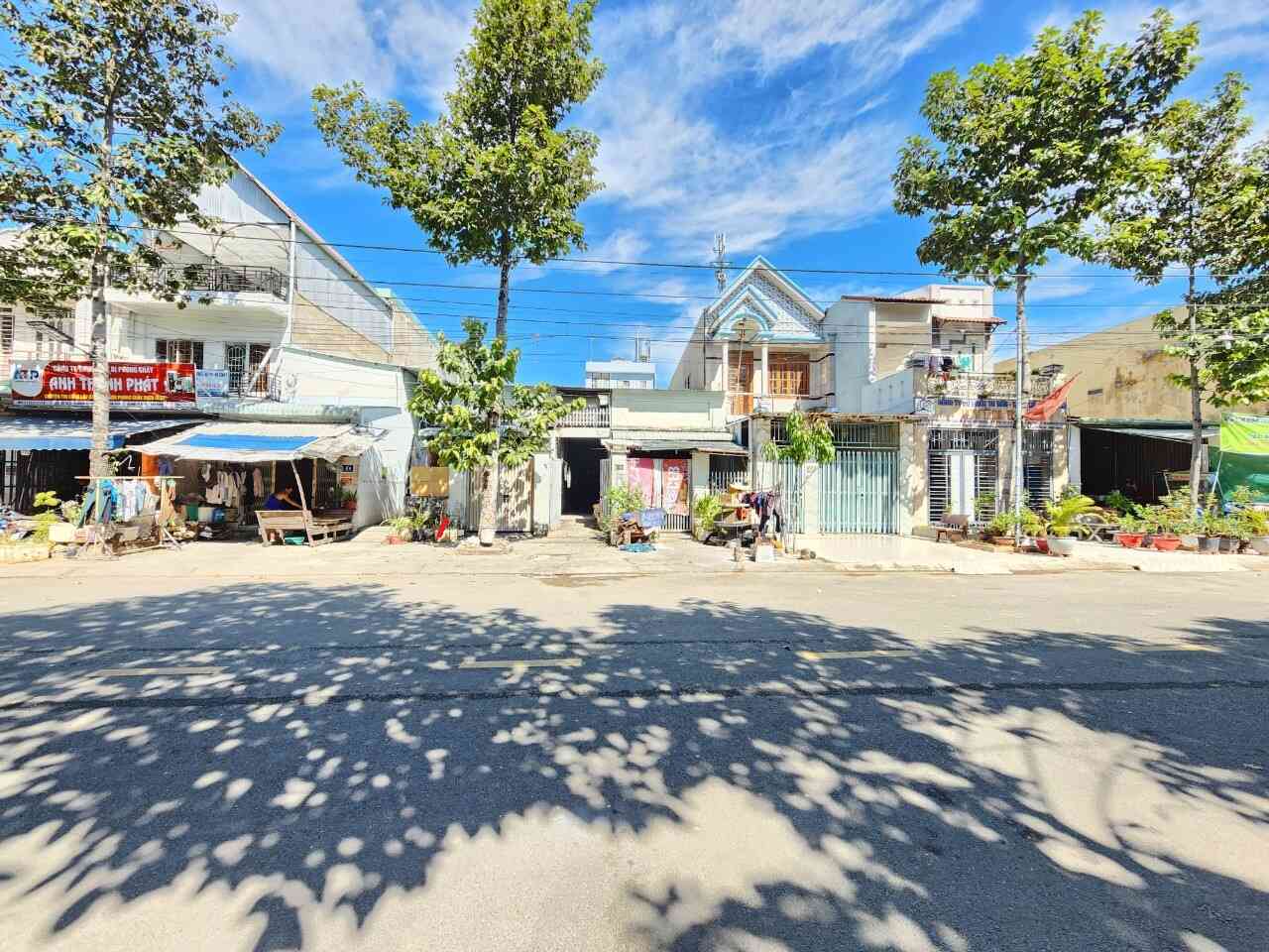 Bán dãy trọ 10x20m, đường N16 KDC Bicosi p. Tân Đông Hiệp, thu 10tr/th