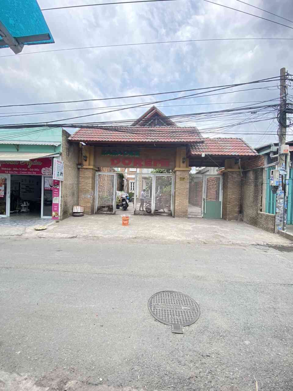 Bán quán karaoke 1T2L 6.25x40m hẻm Nguyễn Tri Phương gần chợ Dĩ An 2