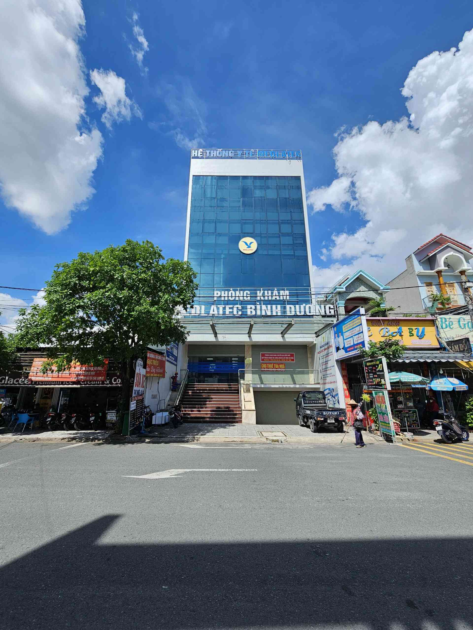 Bán tòa nhà 1T5L+hầm 10x30m hoàn công, đường DA6 KDC Việt Sing, đang thuê 110tr/th