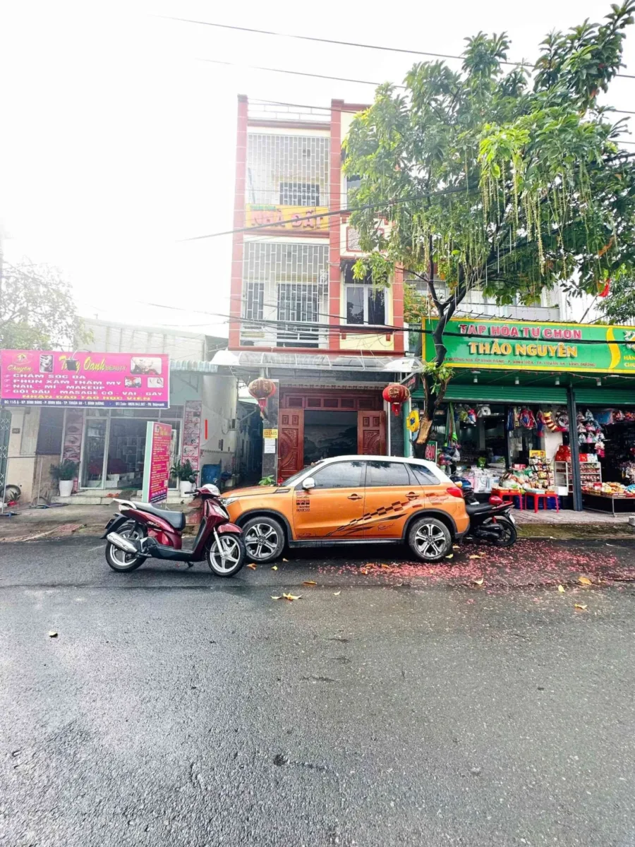 Bán nhà 1T2L 5x21m mặt tiền KD kế chợ Bình Đáng p.Bình Hòa gần VSIP1
