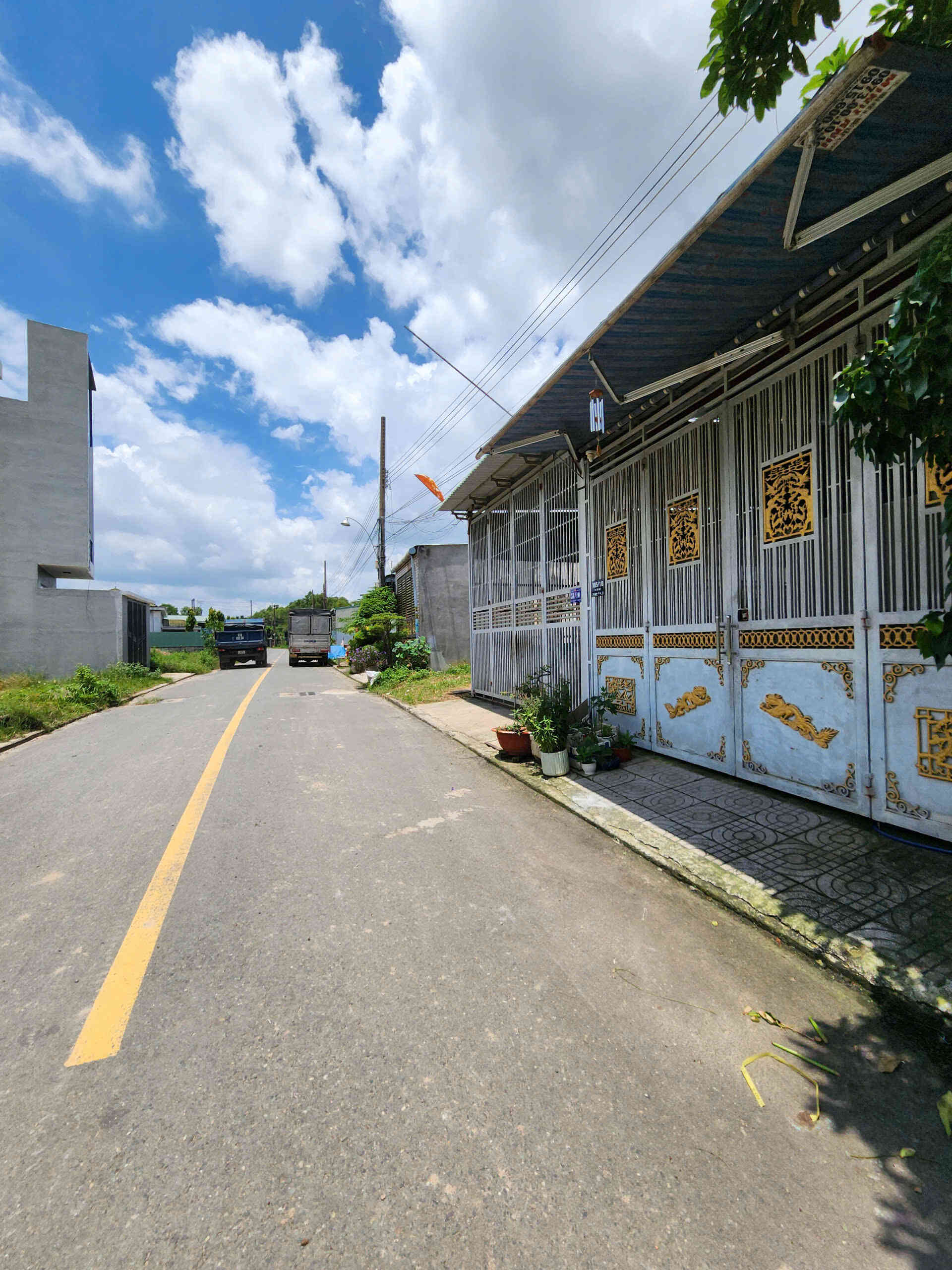 Bán nhà cấp 4 (4.5x37m) mặt tiền Tân Hiệp p. Tân Bình, đang thuê 7 tr/th