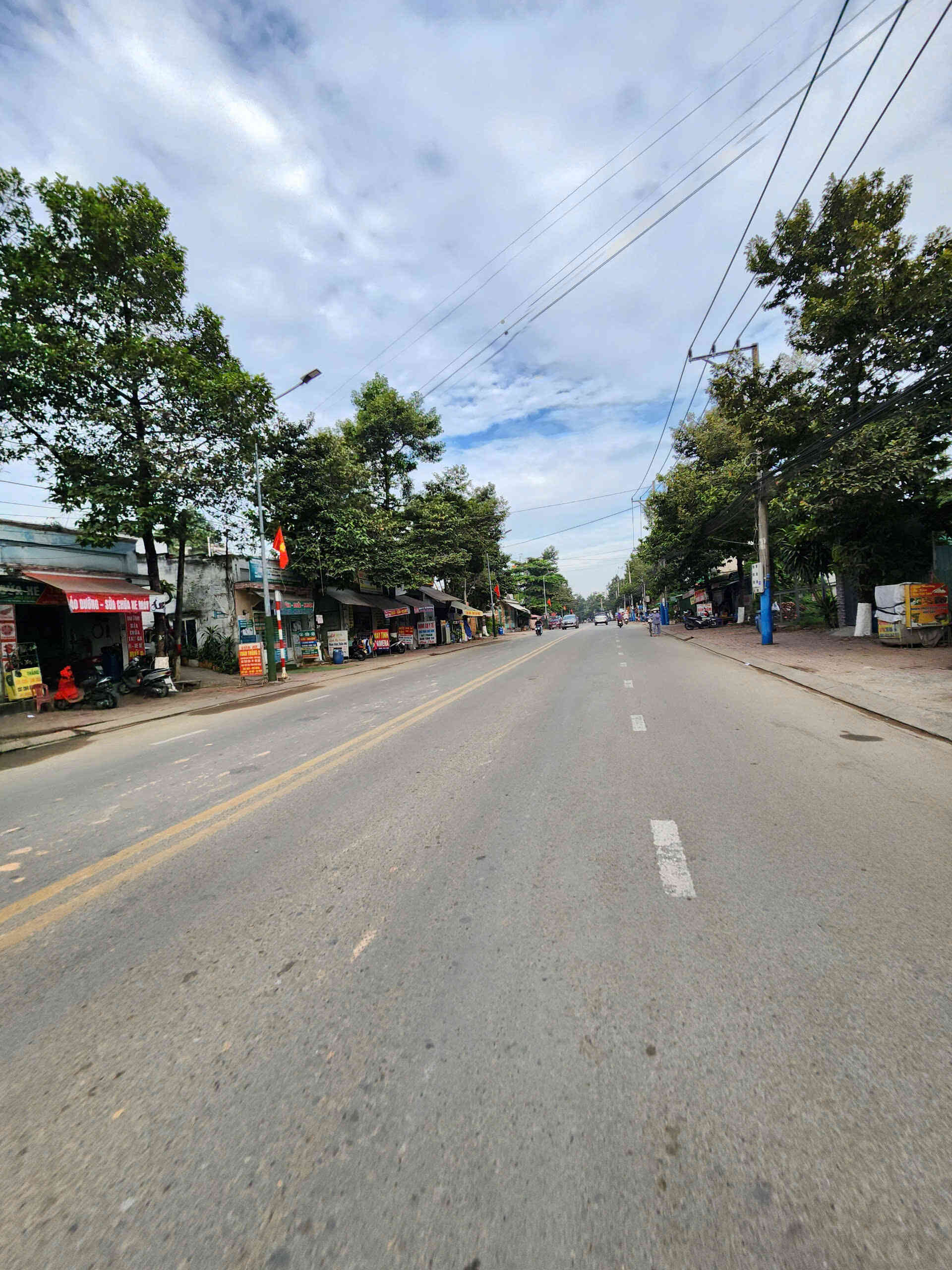 Bán đất 2276m2, mặt tiền Bùi Thị Xuân p.Tân Bình