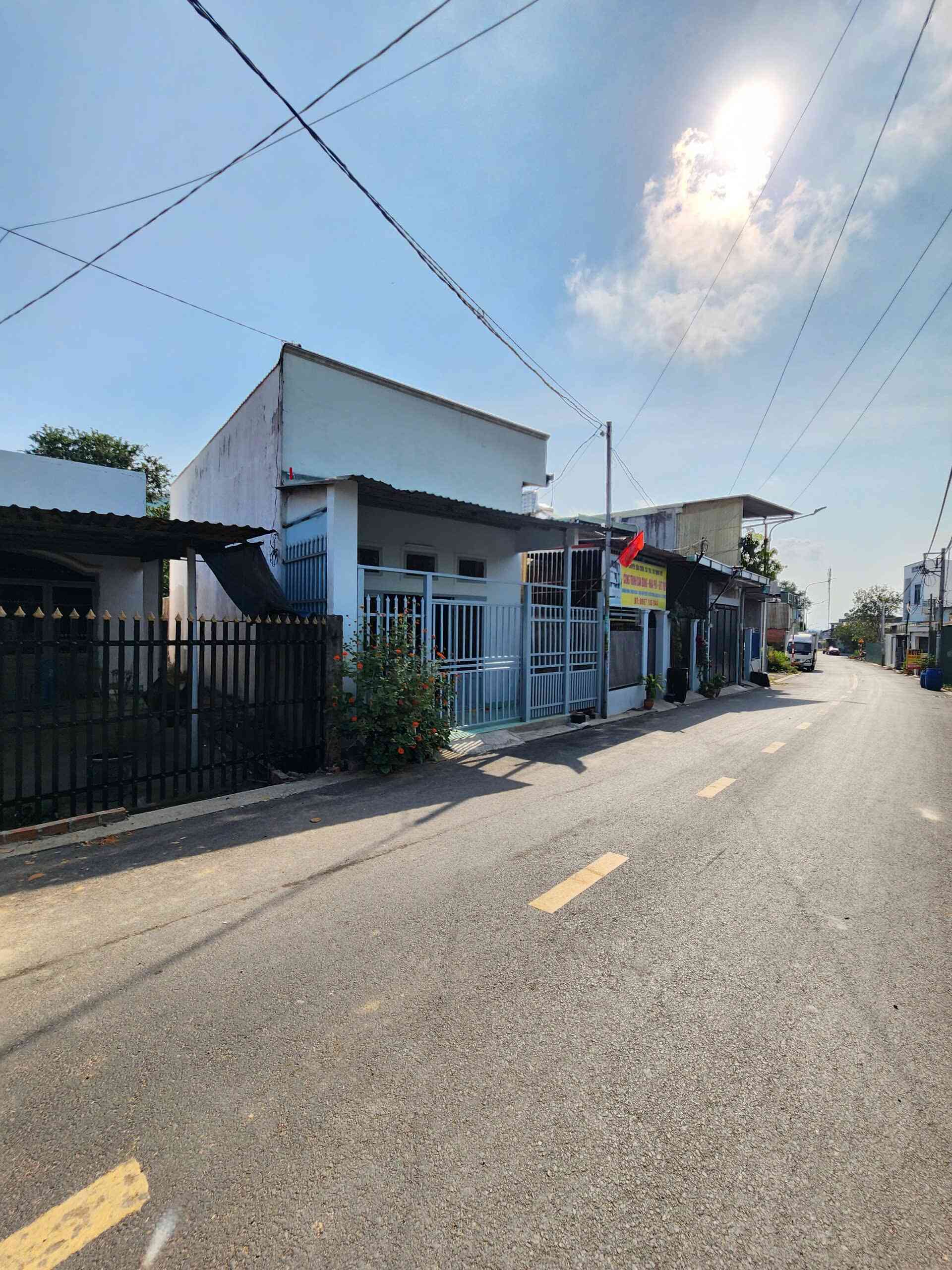 Bán nhà cấp 4 (6.3x35m), hẻm Liên Huyện p.Tân Bình gần chợ Phú An