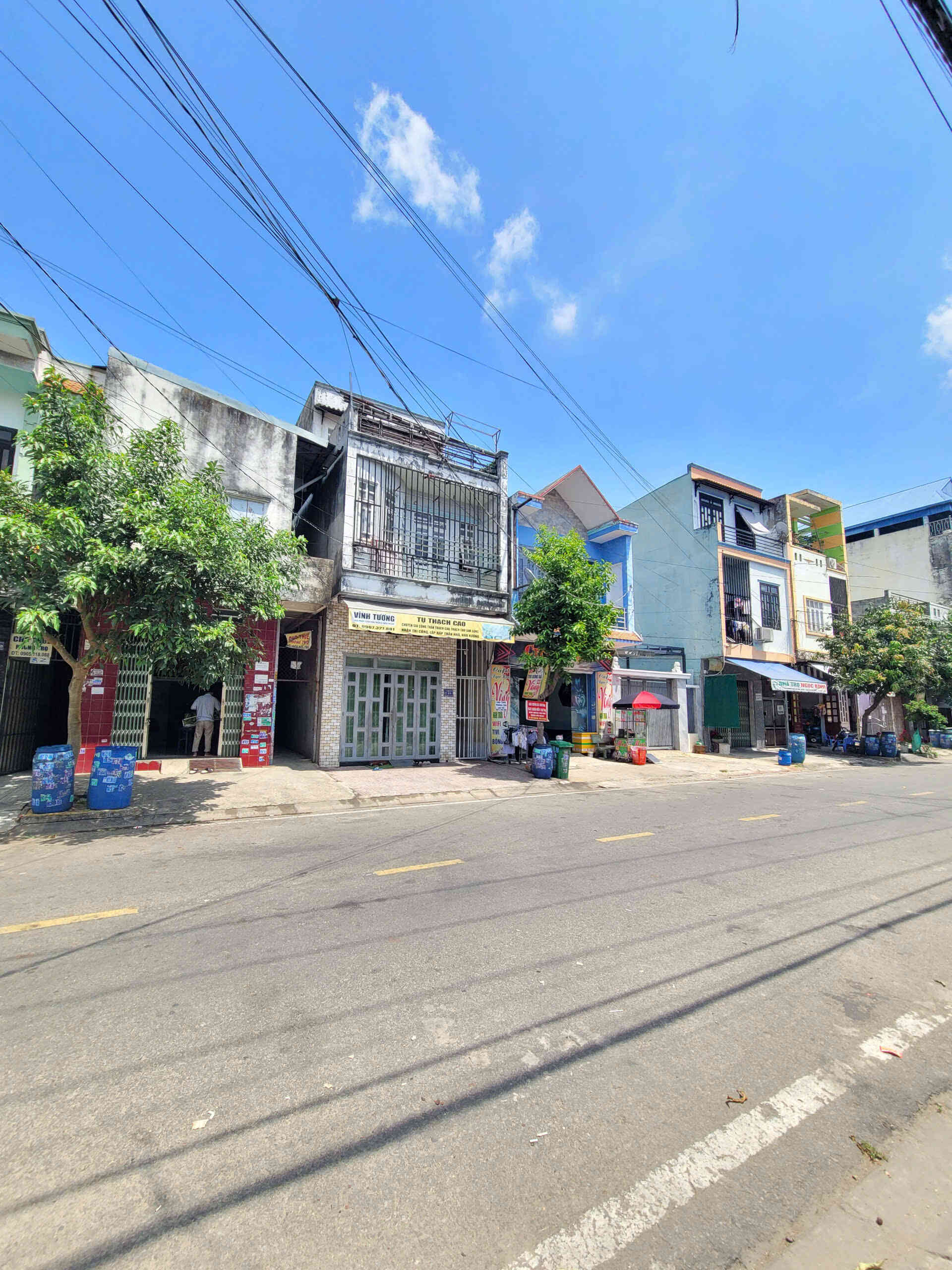 Bán nhà 1T1L+dãy trọ 5x30m, đường D7 KDC Việt Sing p.An Phú gần chợ Việt Sing