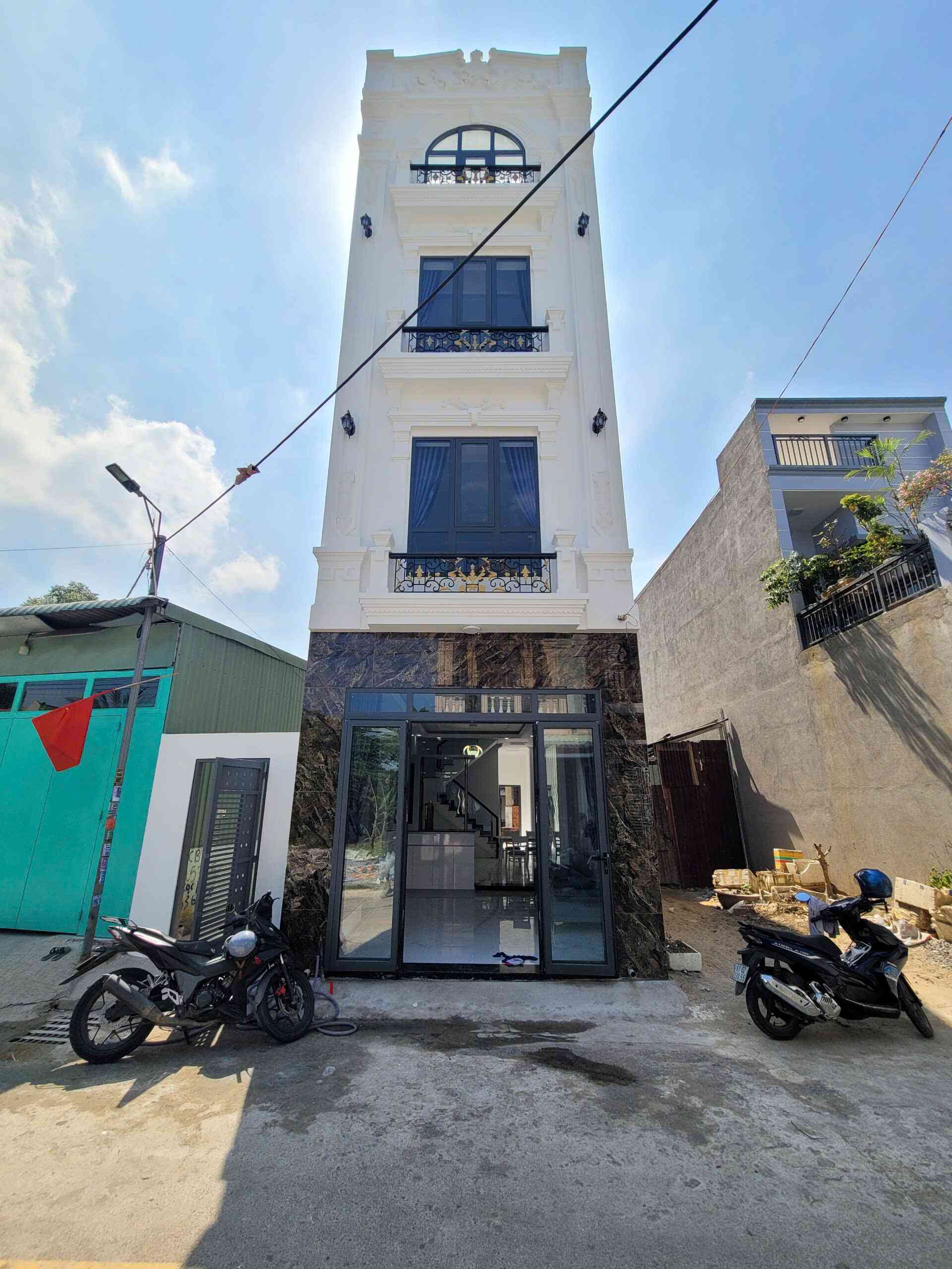 Bán nhà mới 1T2L 6x21m, hẻm Bùi Hữu Nghĩa p.Tân Hạnh gần sông Đồng Nai