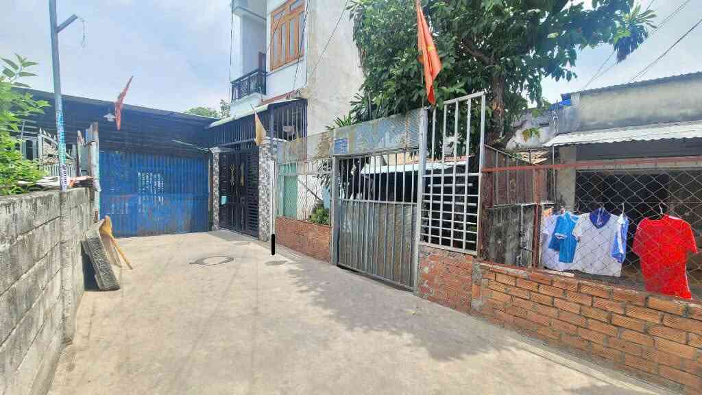 Bán nhà cấp 4 (5.2x21), hẻm Nguyễn Công Hoan p. Đông Hòa gần trường, đang thuê 2.5tr/th