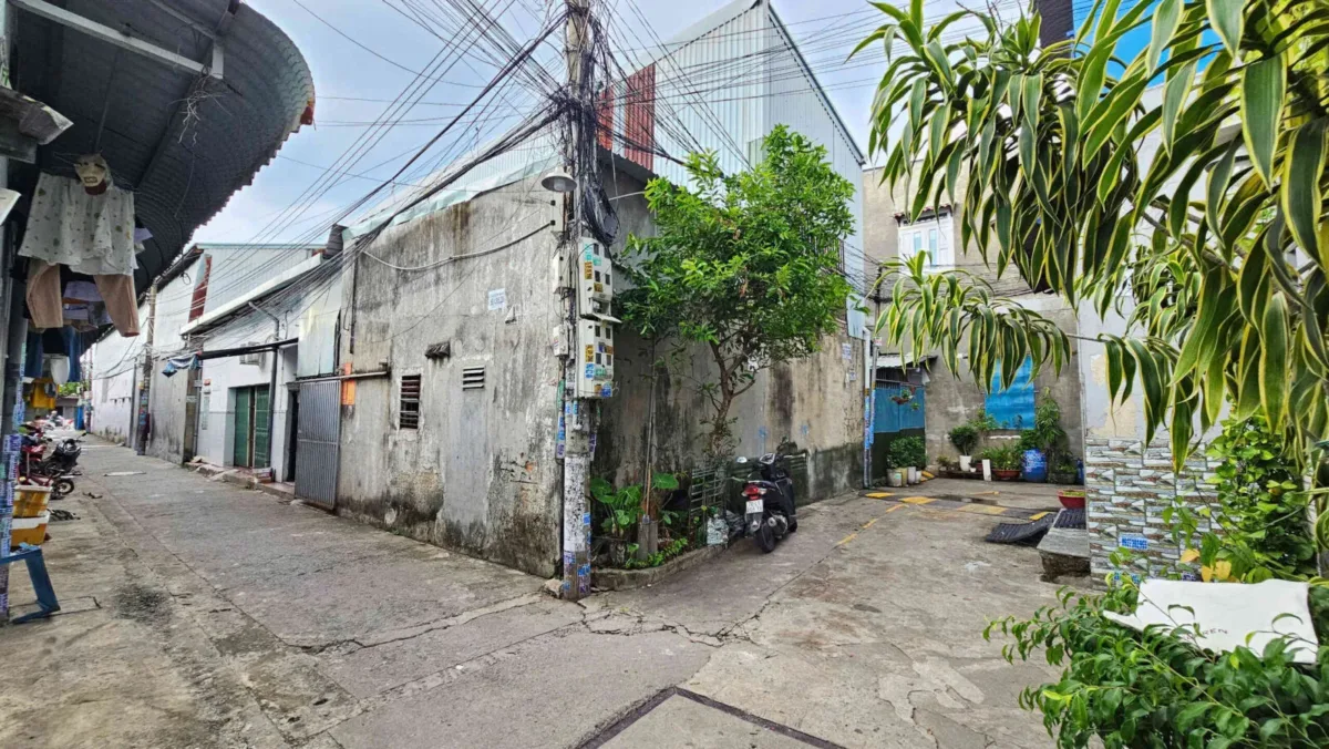 Bán căn góc+dãy trọ 1T1L 5.5x48m, hẻm ĐT.743C gần Vincom 550, thu nhập 15tr/th (Giá rẻ)