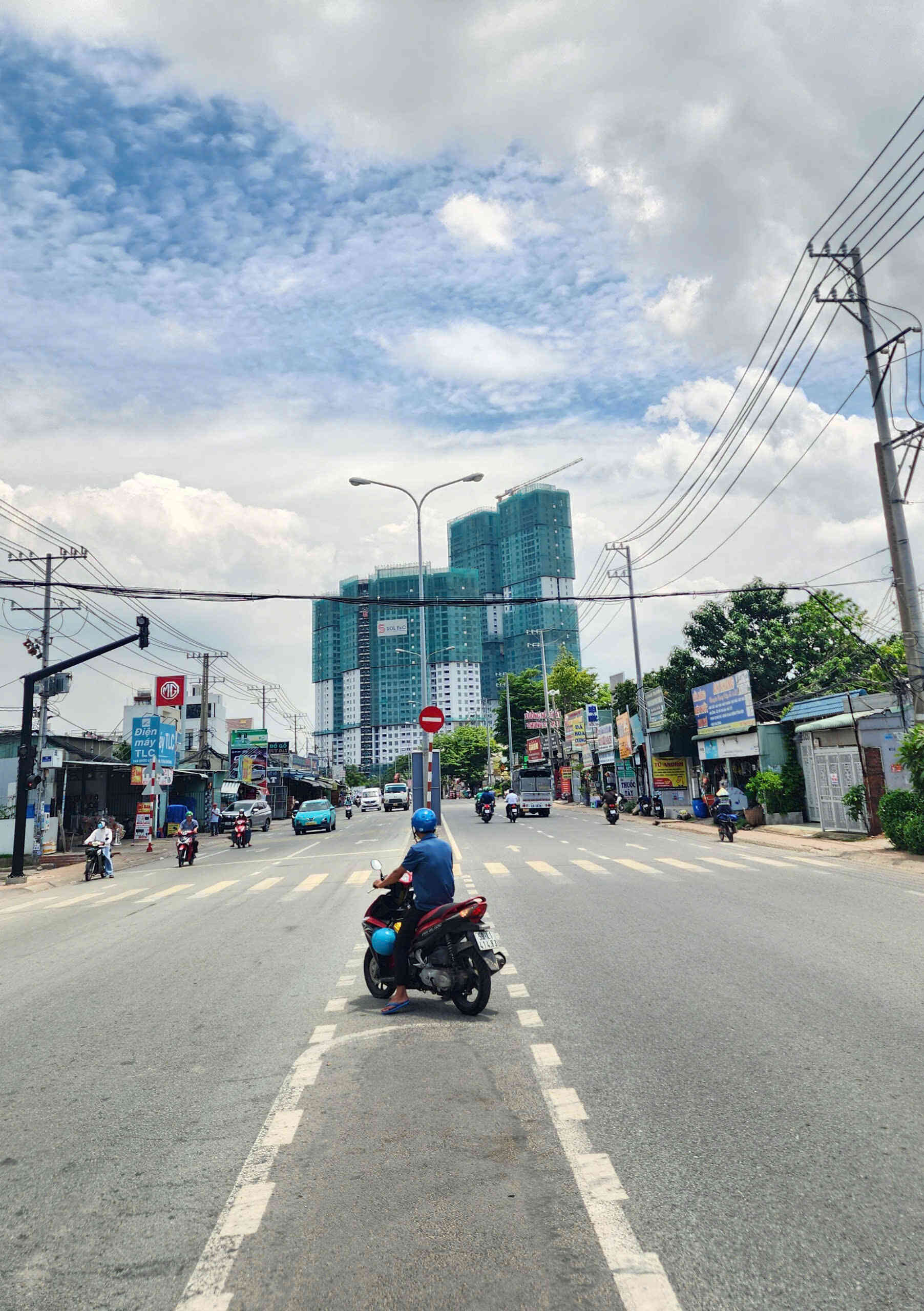 Bán đất 15x43.6m, mặt tiền Quốc Lộ 1K p. Đông Hòa gần GO Dĩ An, đang thuê 40tr/th