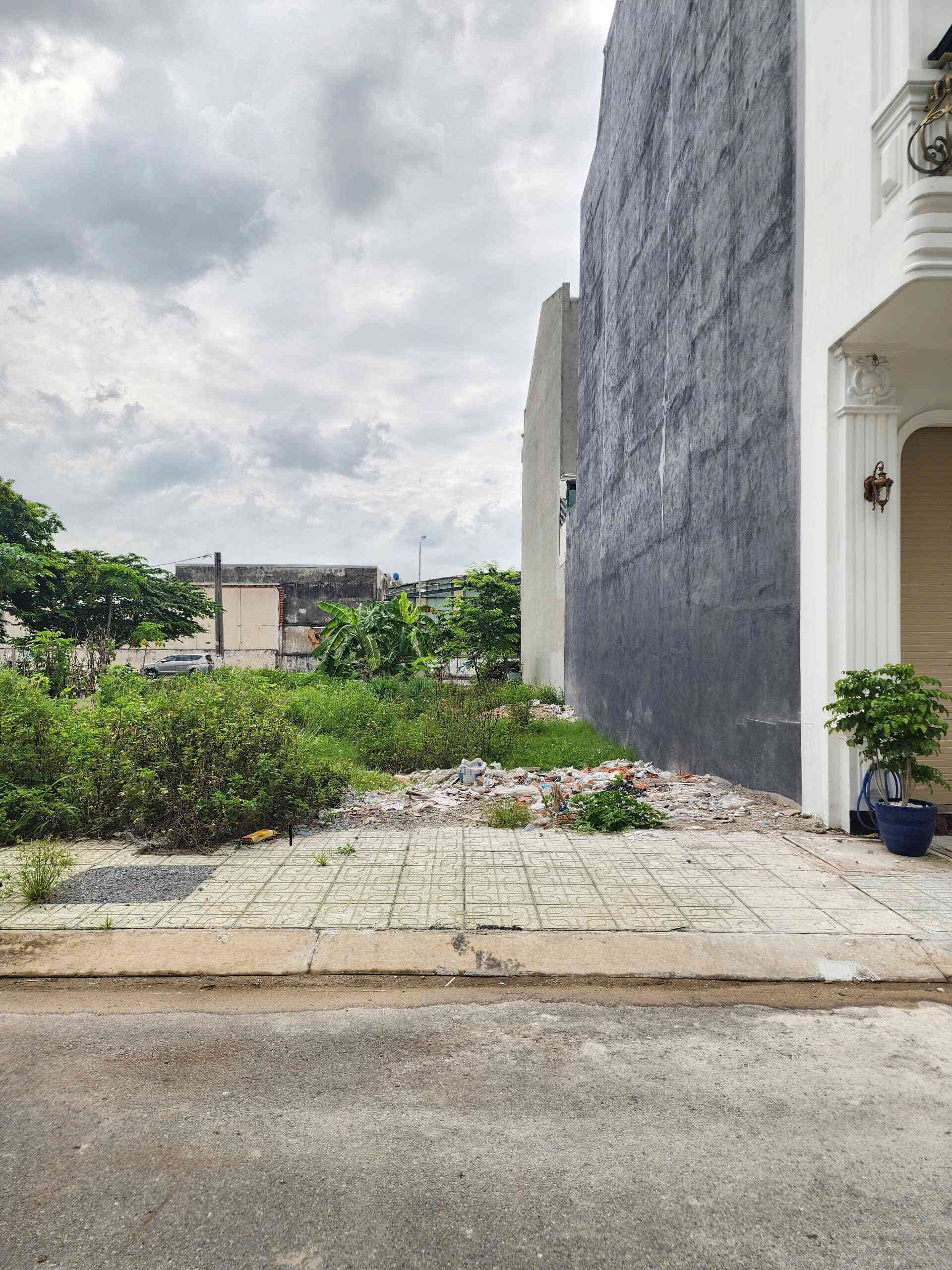 Bán đất 5x17m, đường D4 KDC The Suncity p.An Phú