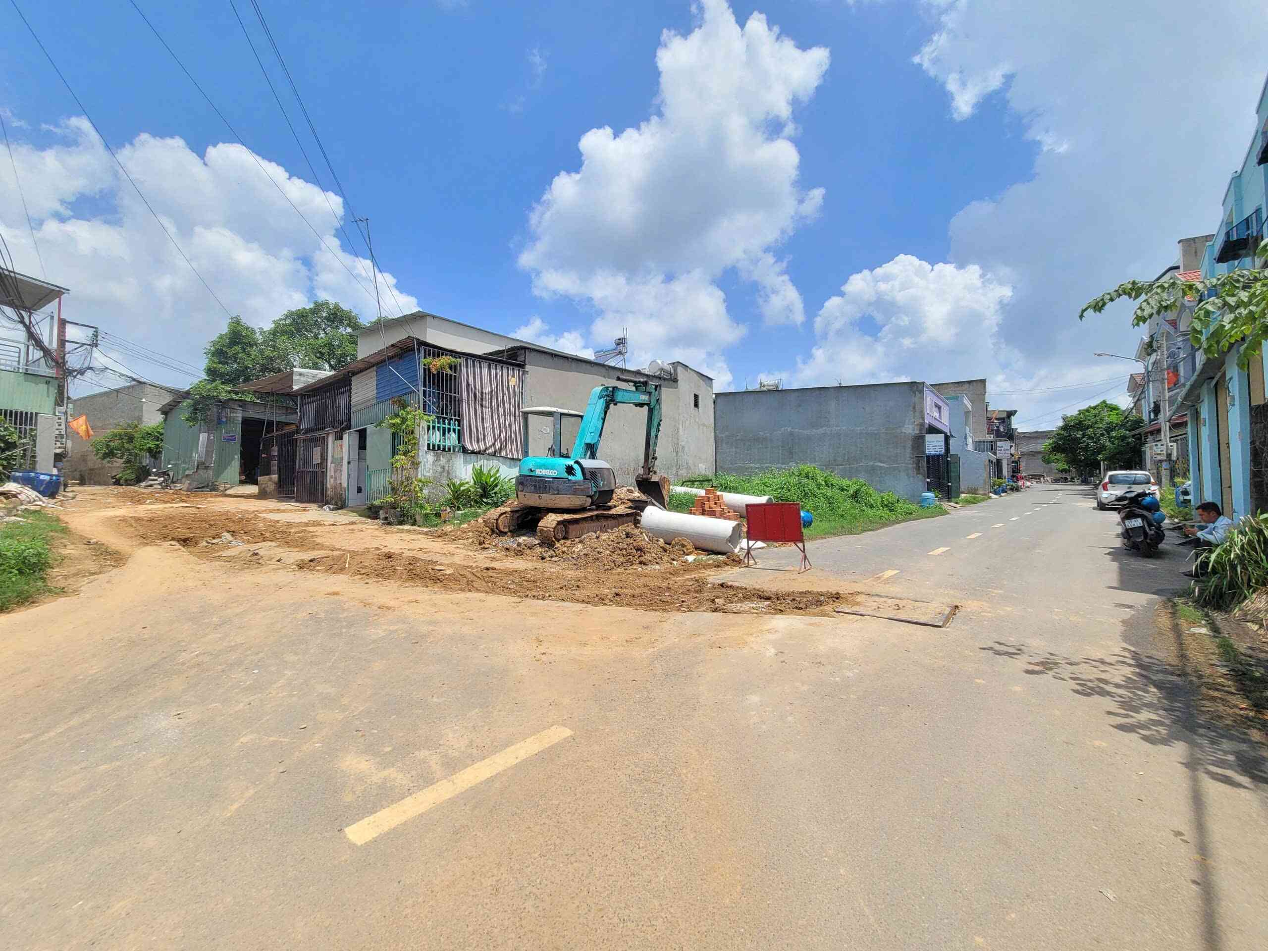 Bán lô góc 6.8x12m, hẻm Trương Văn Vĩnh p.Tân Bình