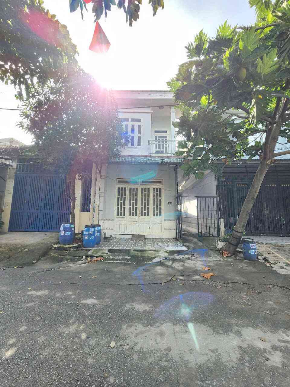 Bán nhà 1T1L 5x22.5m, đường số 9 KDC Trường Sơn p. Bình Chuẩn, thu 7tr/th