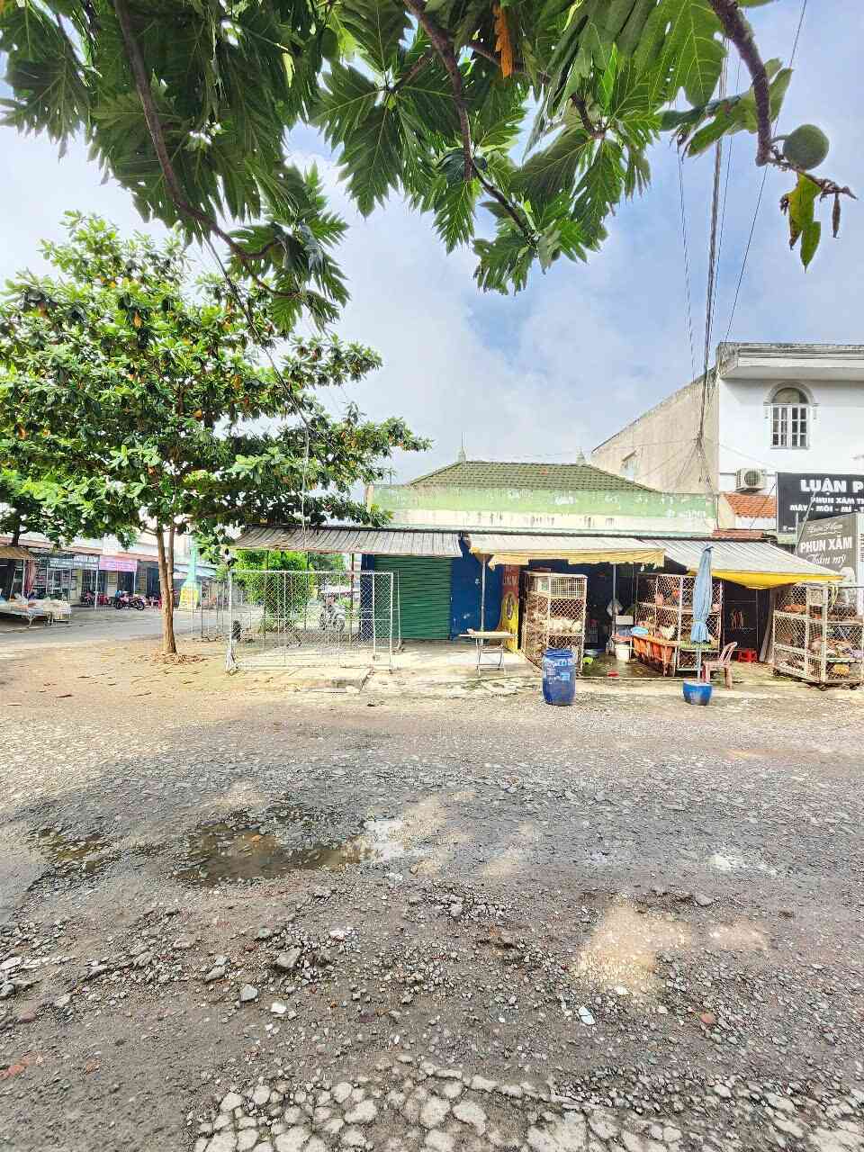 Bán căn góc trường mầm non 10x30m, đường D9 KDC Thuận Giao kế bên chợ