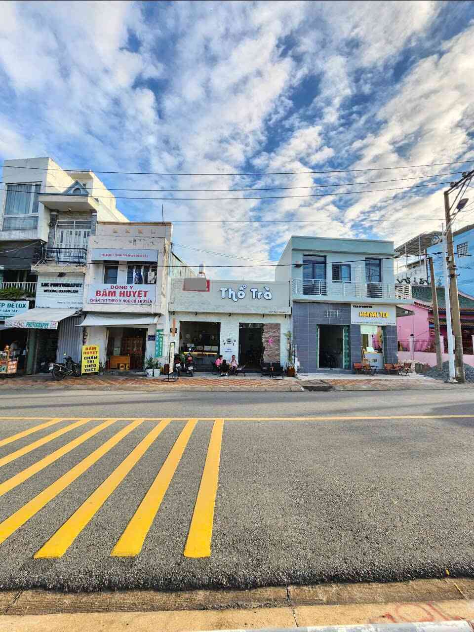 Bán nhà cấp 4 (6.7x16m), mặt tiền Gia Long kế chợ Lái Thiêu, thu 15tr/th