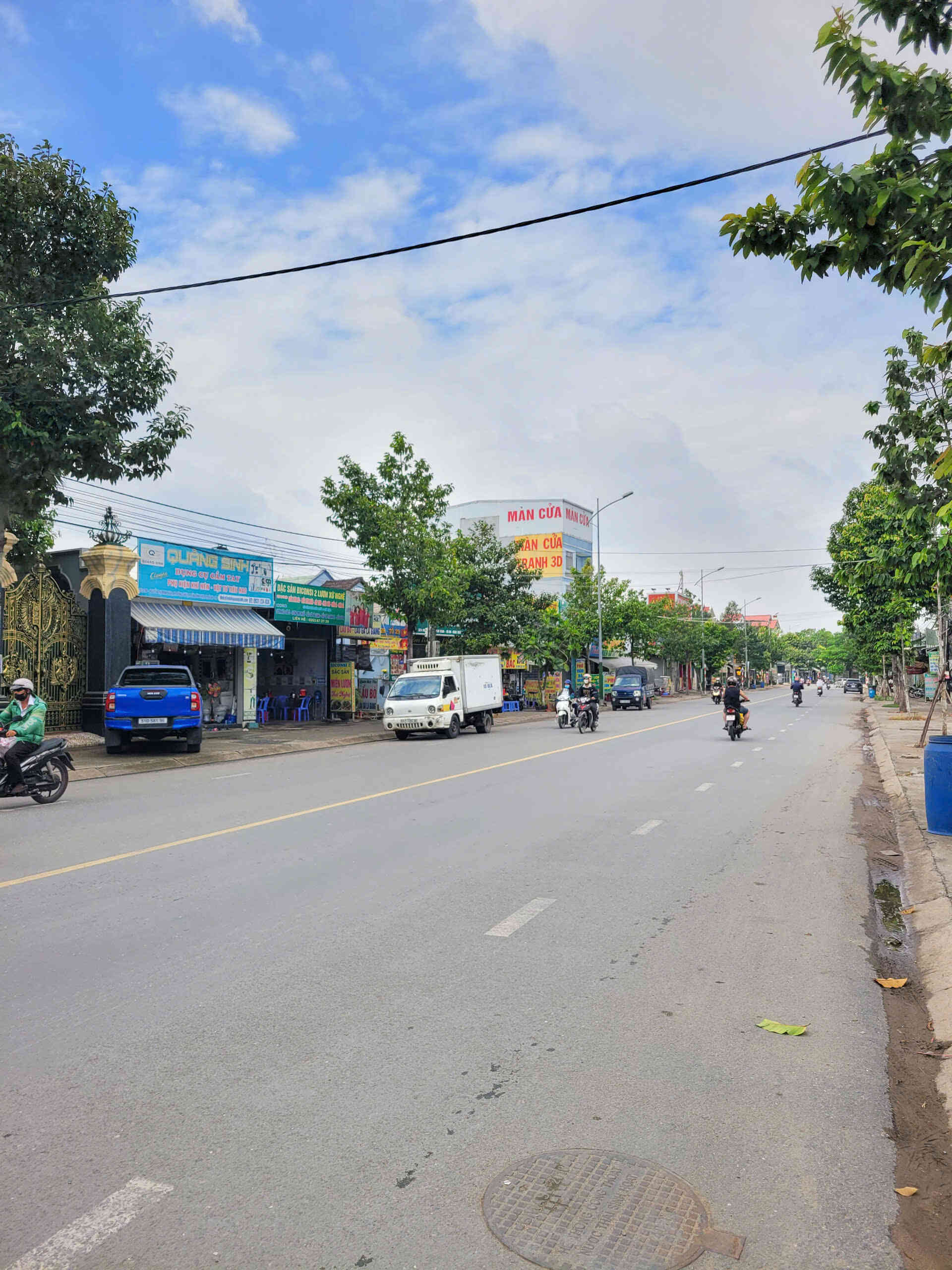 Bán căn góc cấp 4 (8.3x16m), mặt tiền Nguyễn Thị Minh Khai p. Tân Đông Hiệp gần chợ Tân Long