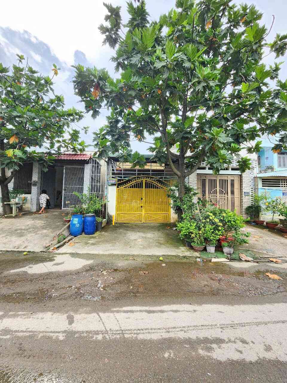 Bán nhà cấp 4 (4.5x30m), mặt tiền Trương Văn Vĩnh p.Tân Bình, cho thuê 3.5tr/th