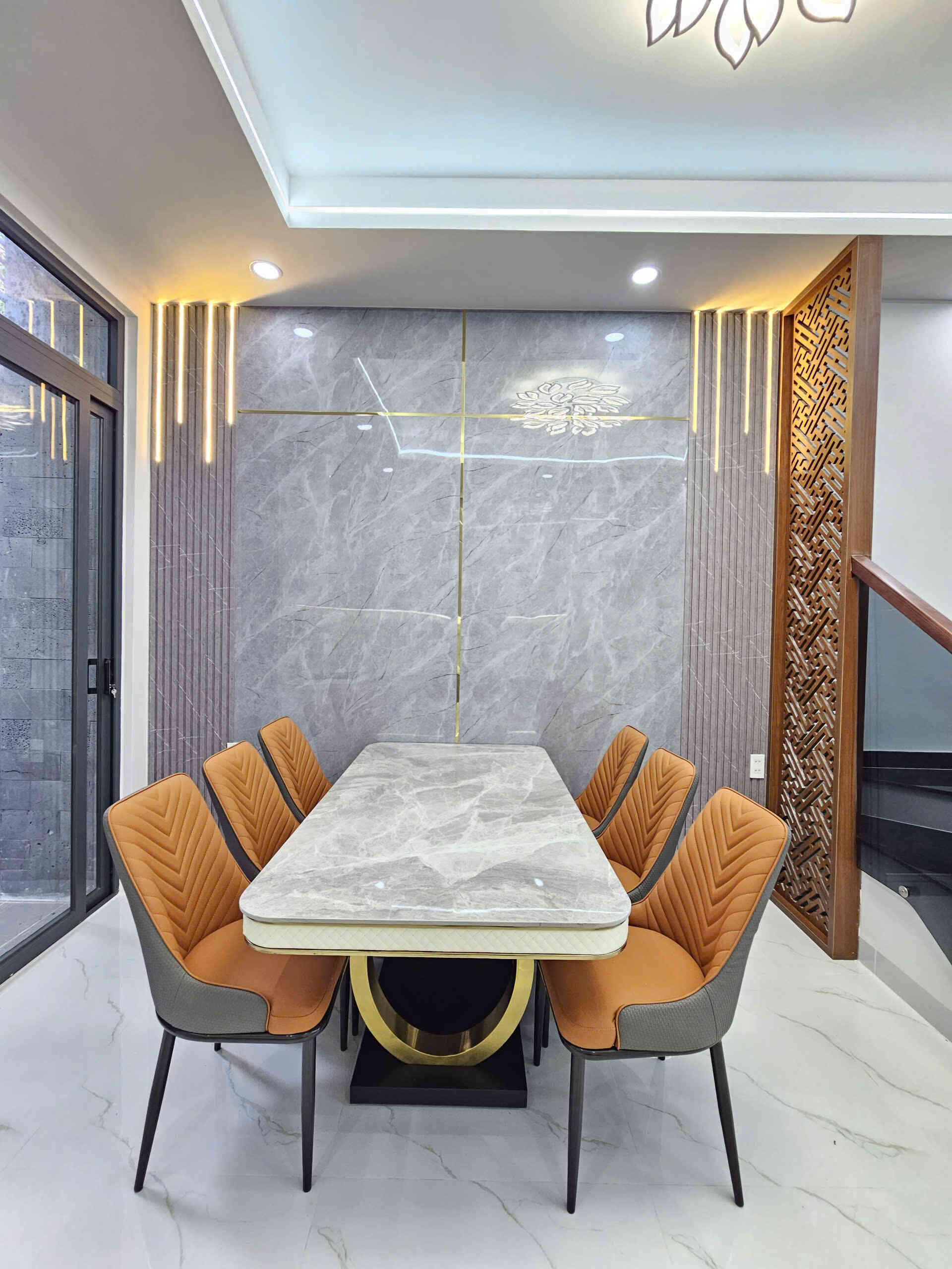 htl6900-(10)_optimized