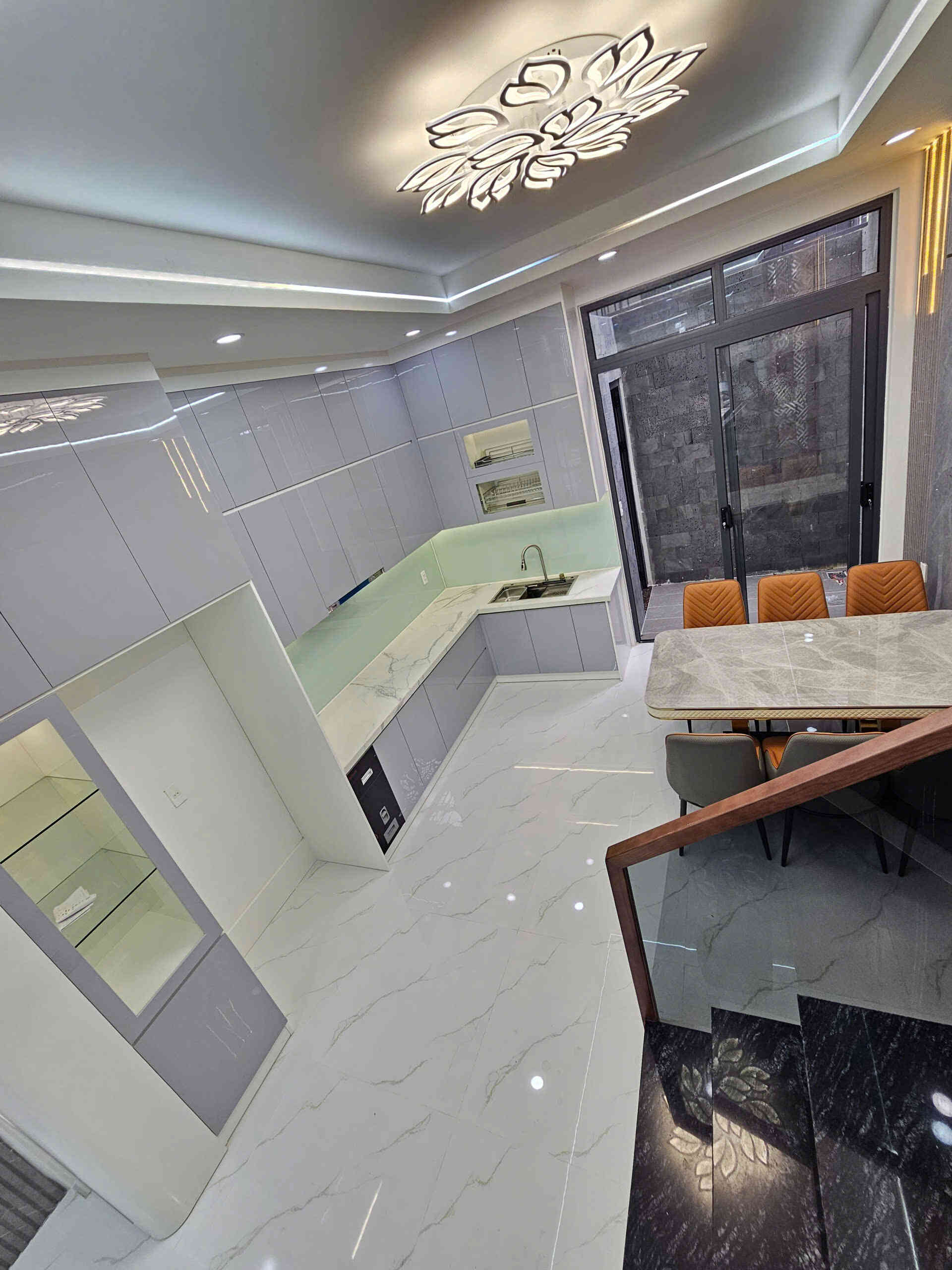 htl6900-(11)_optimized