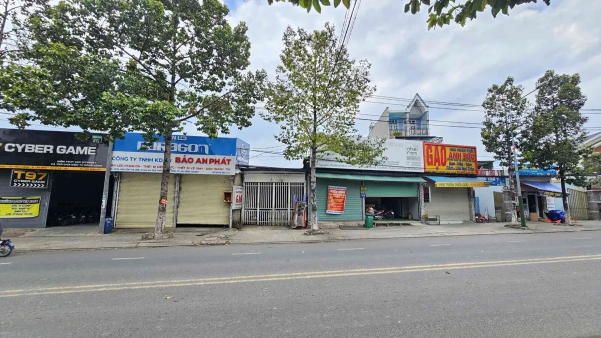 Bán đất 9x50m, mặt tiền Nguyễn Thị Minh Khai p. Tân Bình