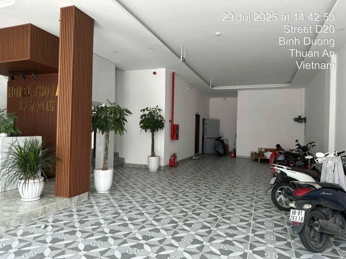 Bán khách sạn 1T5L 10x18m hoàn công, đường D20 KDC Việt Sing, thu 110tr/th