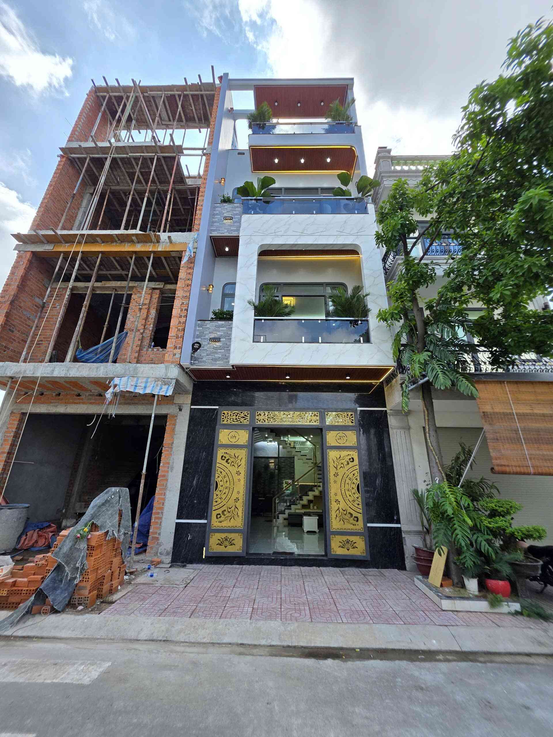 Bán nhà mới 1T2L 5x12m, đường D4 KDC Phúc Đạt p.Tân Đông Hiệp, full nội thất