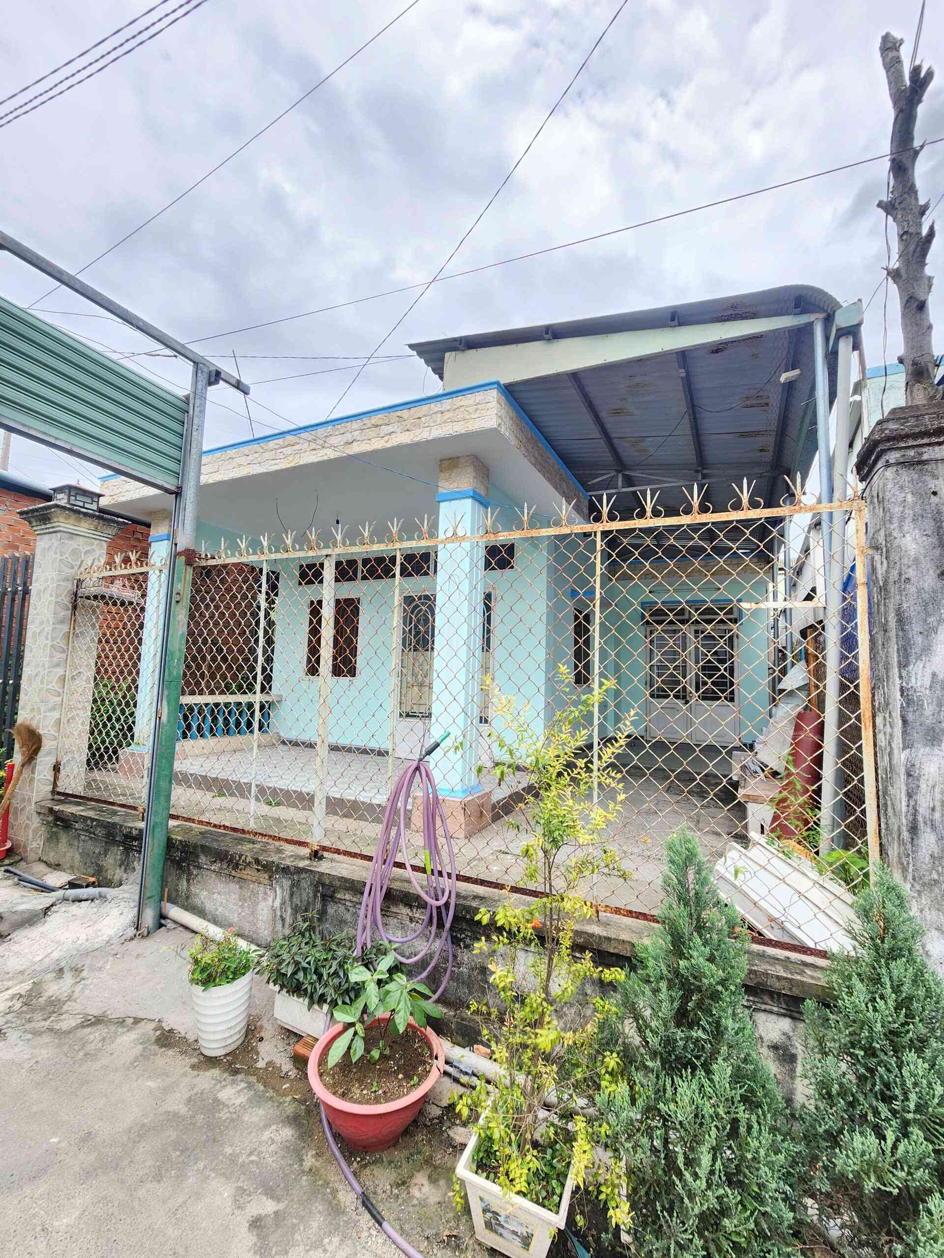 Bán nhà cấp 4 (7.8x19m) hoàn công, hẻm Bình Thung p. Bình An