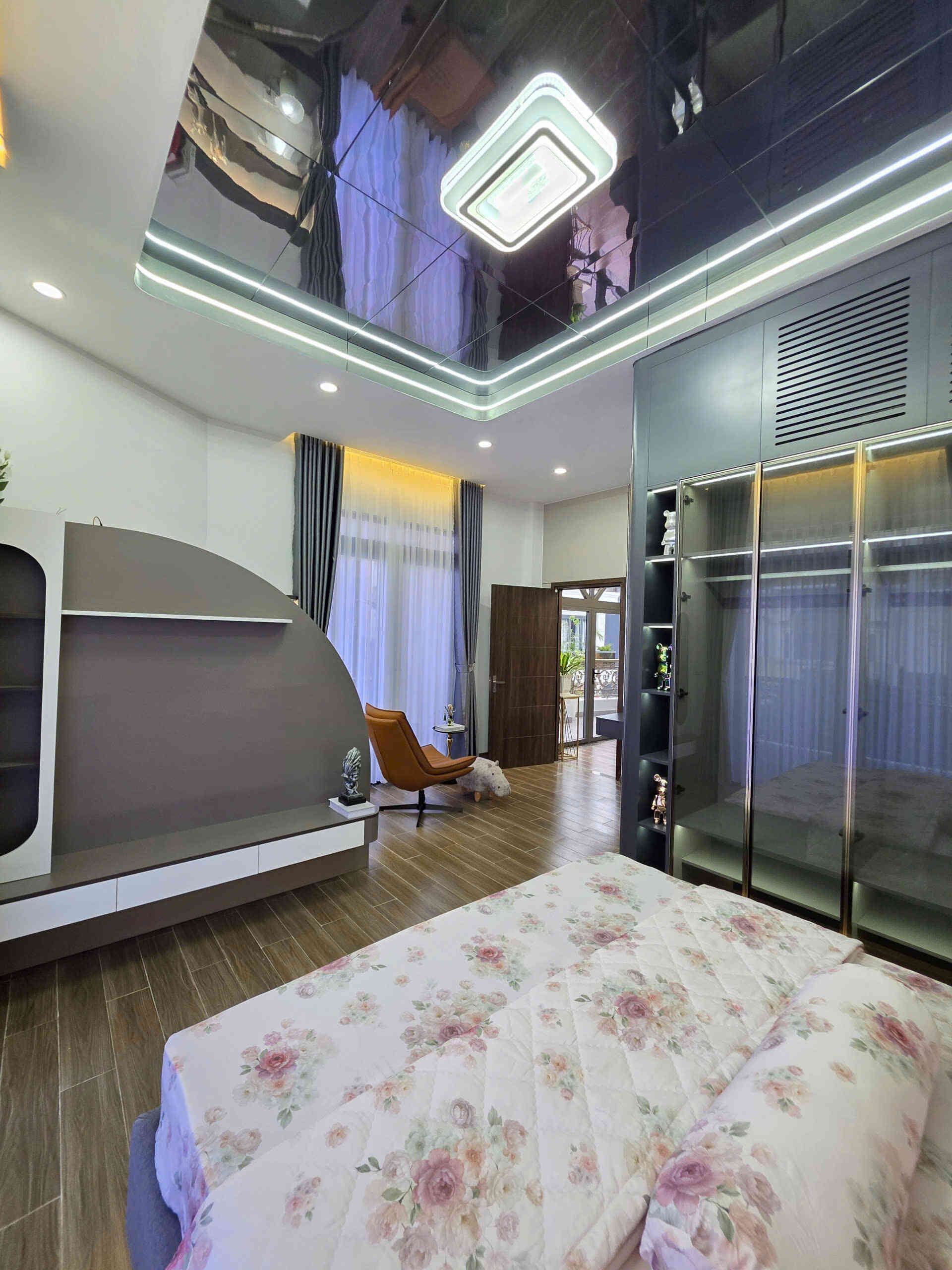 htl2242-(11)_optimized