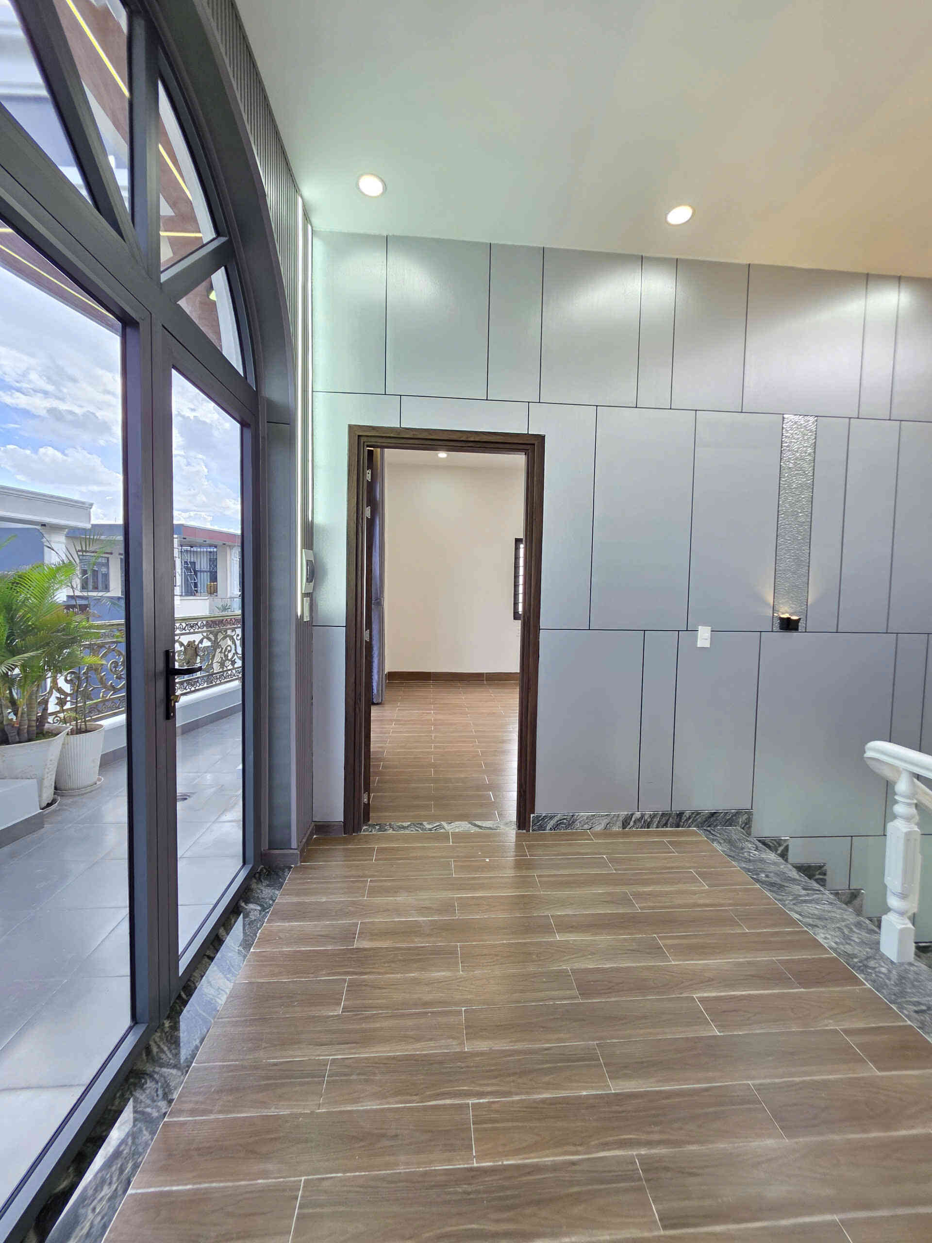 htl2242-(16)_optimized