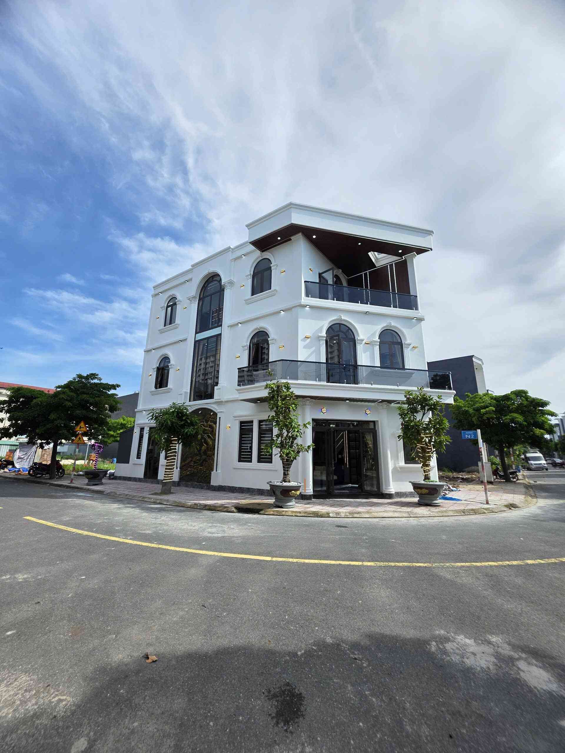 Bán căn góc mới 1T2L 5.5x16.5m hoàn công, đường D1 KDC Lê Phong An Phú 3, full nội thất