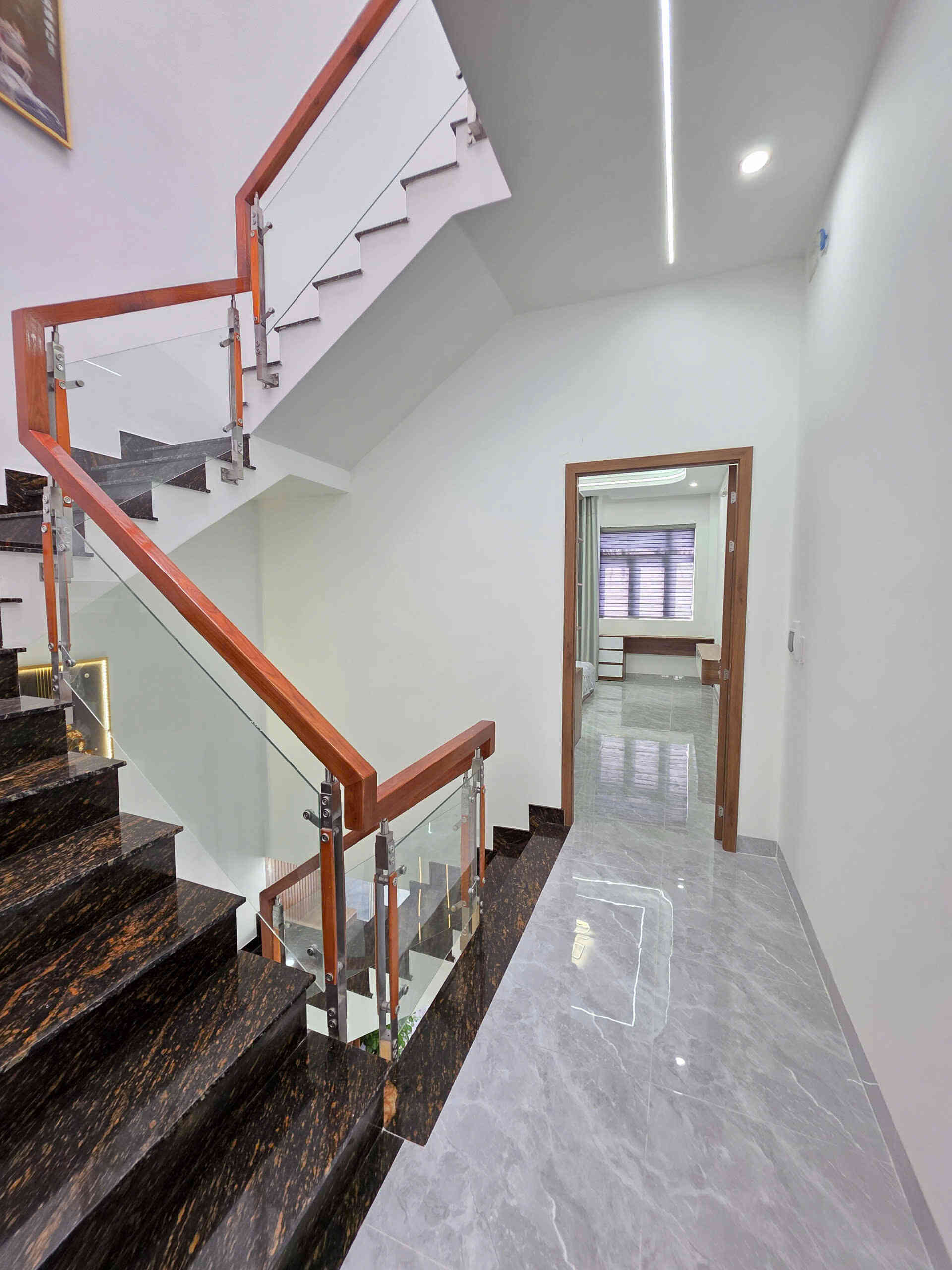 htl6692-(10)_optimized