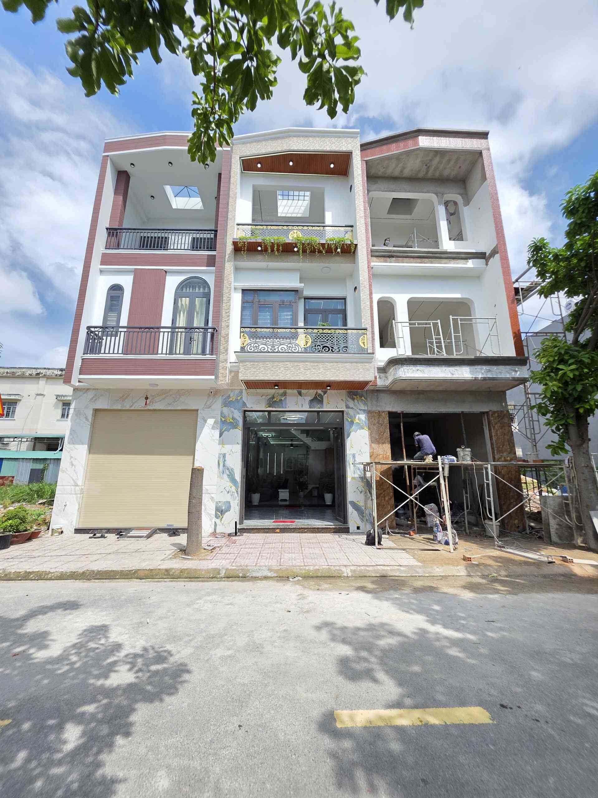 Bán nhà mới 1T2L 4x16.5m, đường D2 KDC Lê Phong An Phú 3, full nội thất