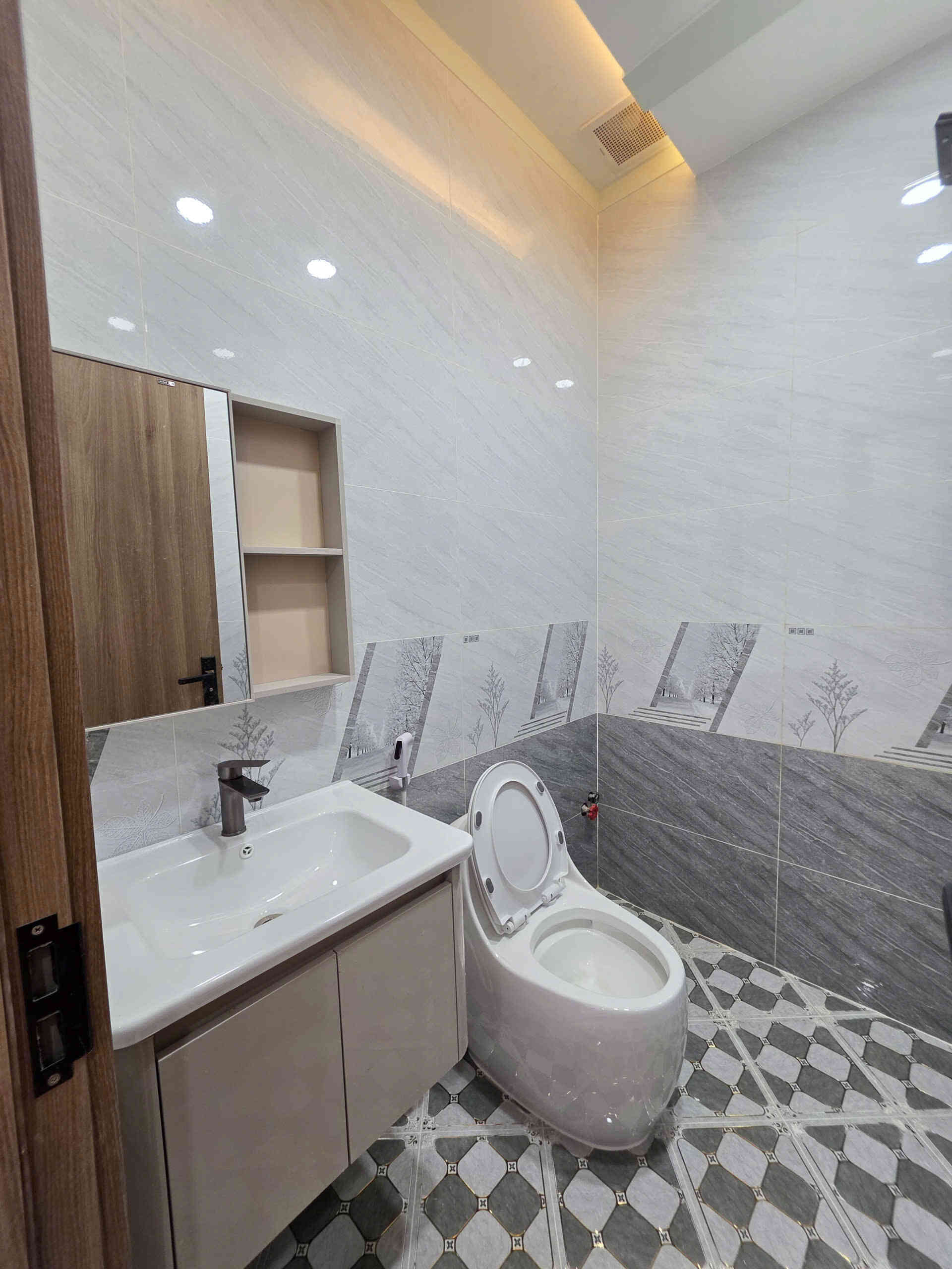 htl6886-(12)_optimized