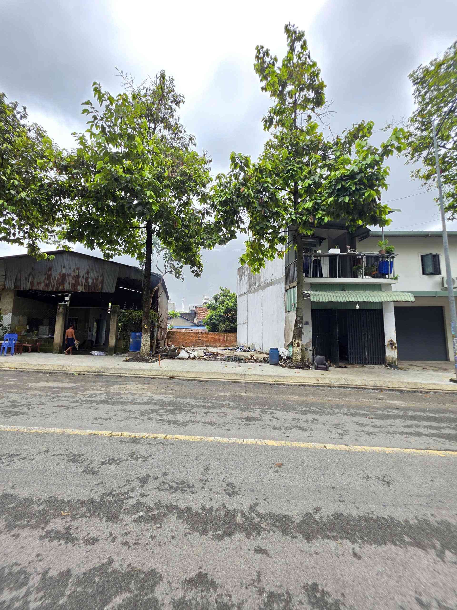 Bán đất 7x14m, mặt tiền Hố Lang p. Tân Bình, thổ cư 100%