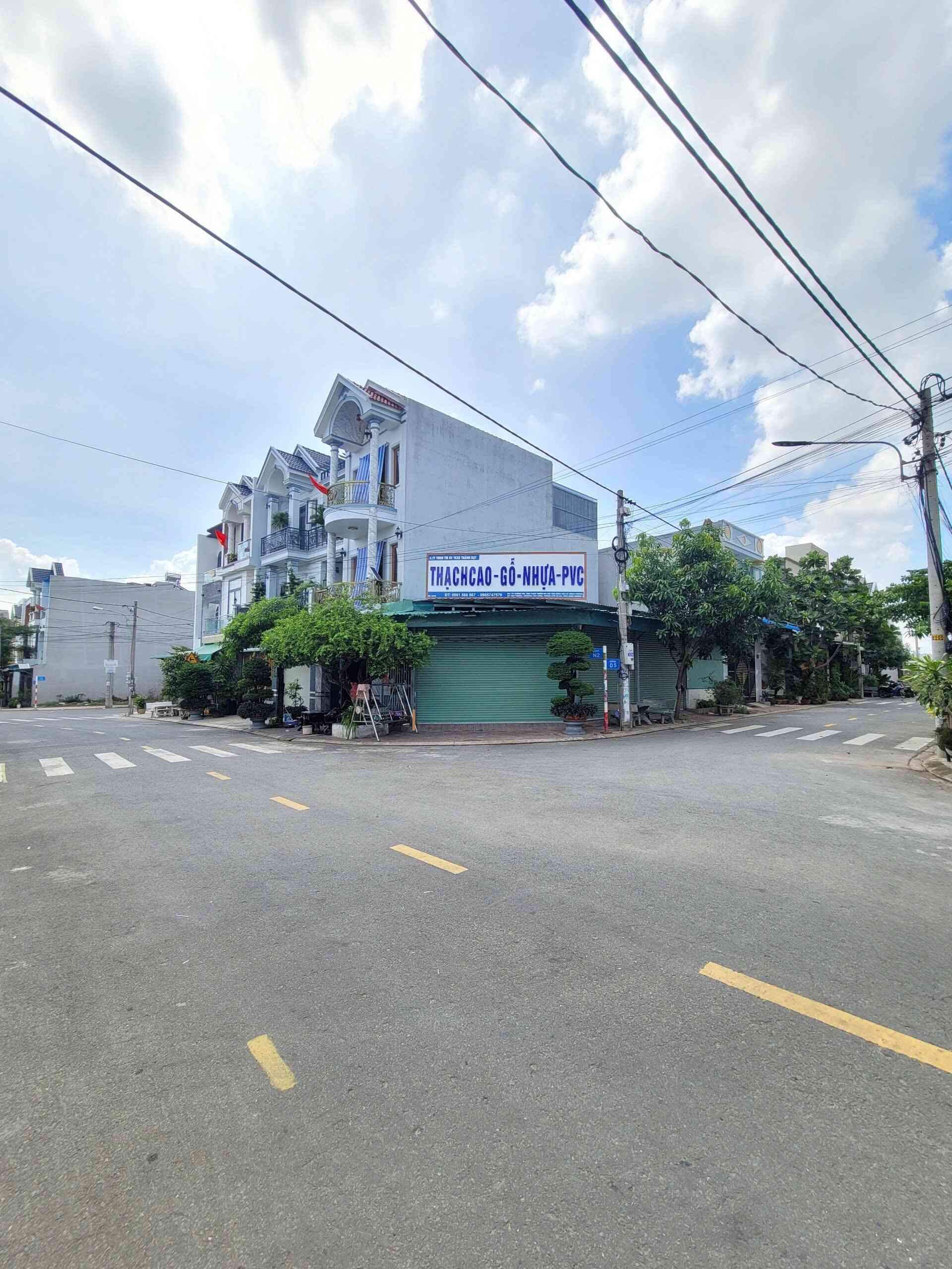 Bán lô góc 5.5x14.5m, đường N2 KDC Lê Phong Tân Bình p.Tân Bình