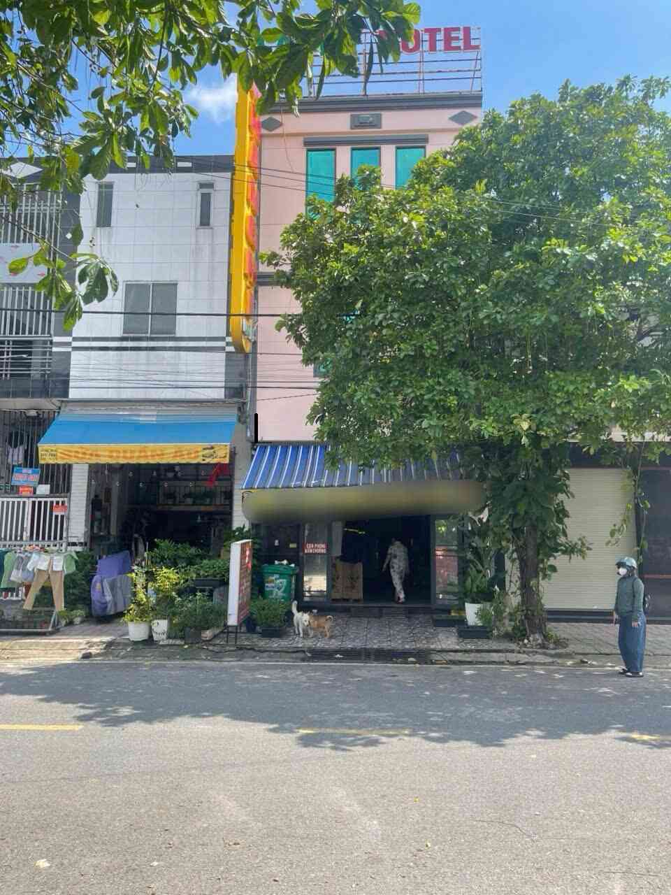 Bán khách sạn 1T2L 5x30m hoàn công, đường NA7 KDC Việt Sing p. Thuận Giao, thu 30tr/th