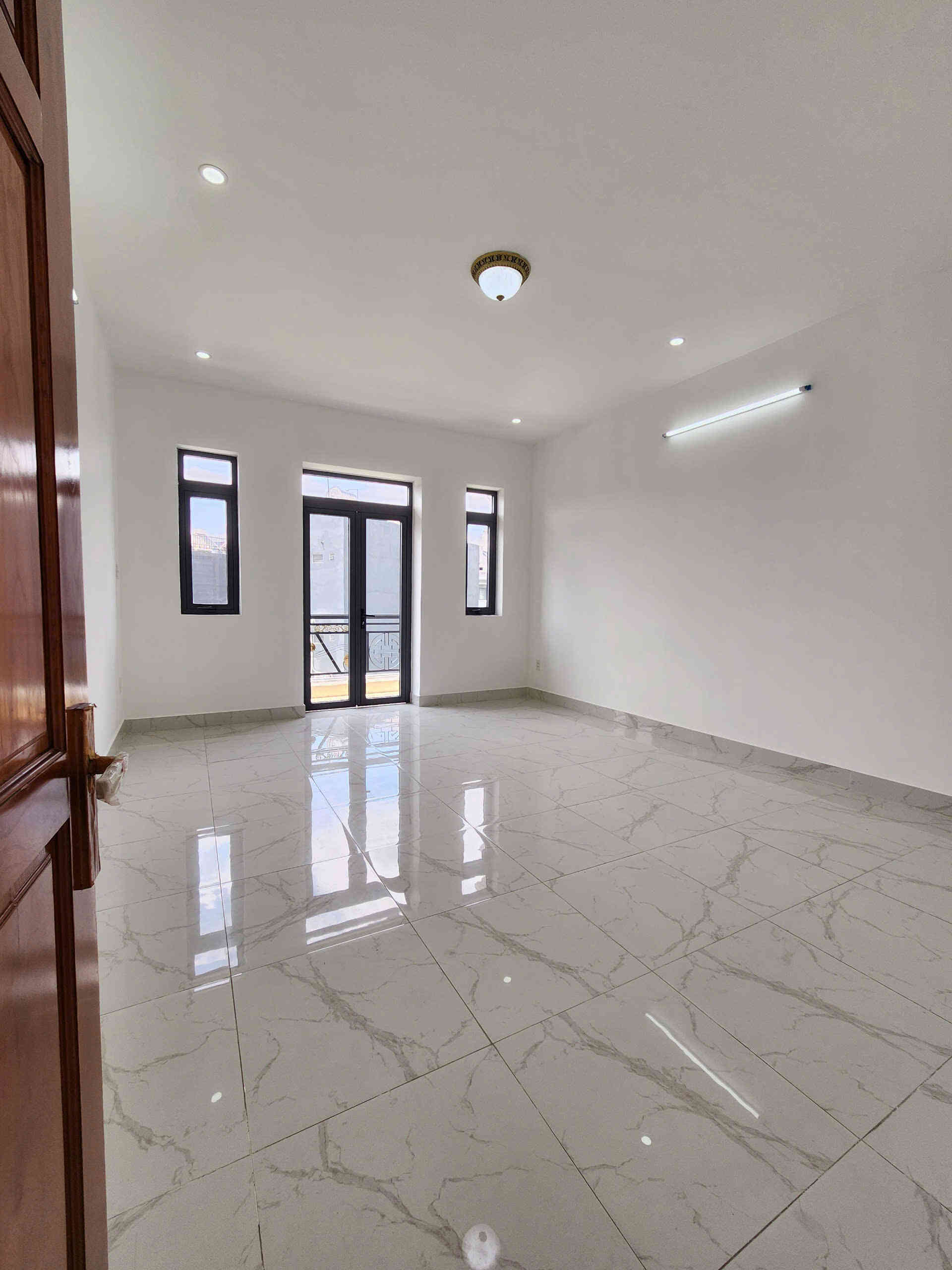 htl6493-(21)_optimized