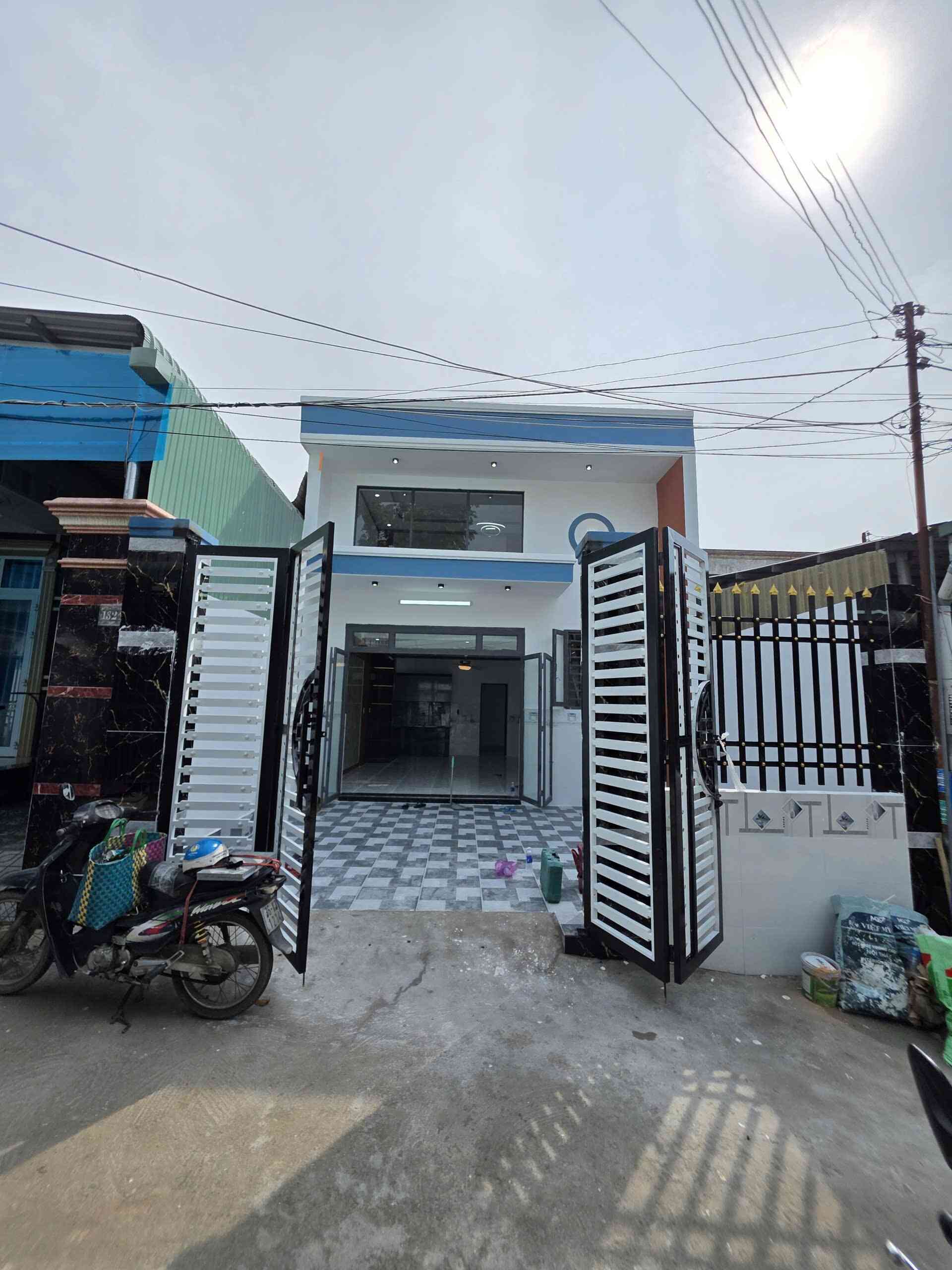 Bán nhà cấp 4 (5.9x14.5m), hẻm ĐT.747B p.Thái Hòa gần chợ Tân Ba