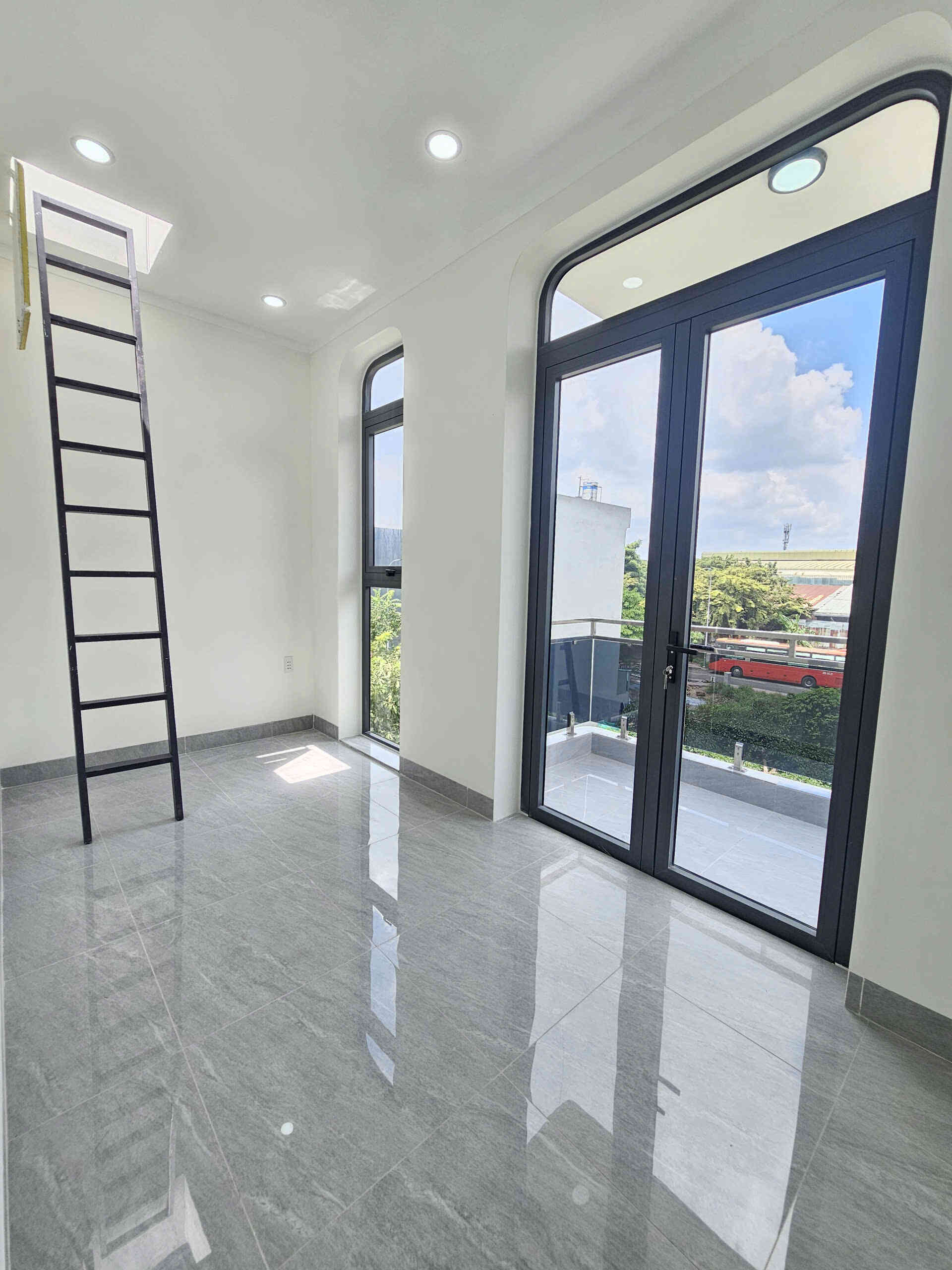 htl7102-(21)_optimized