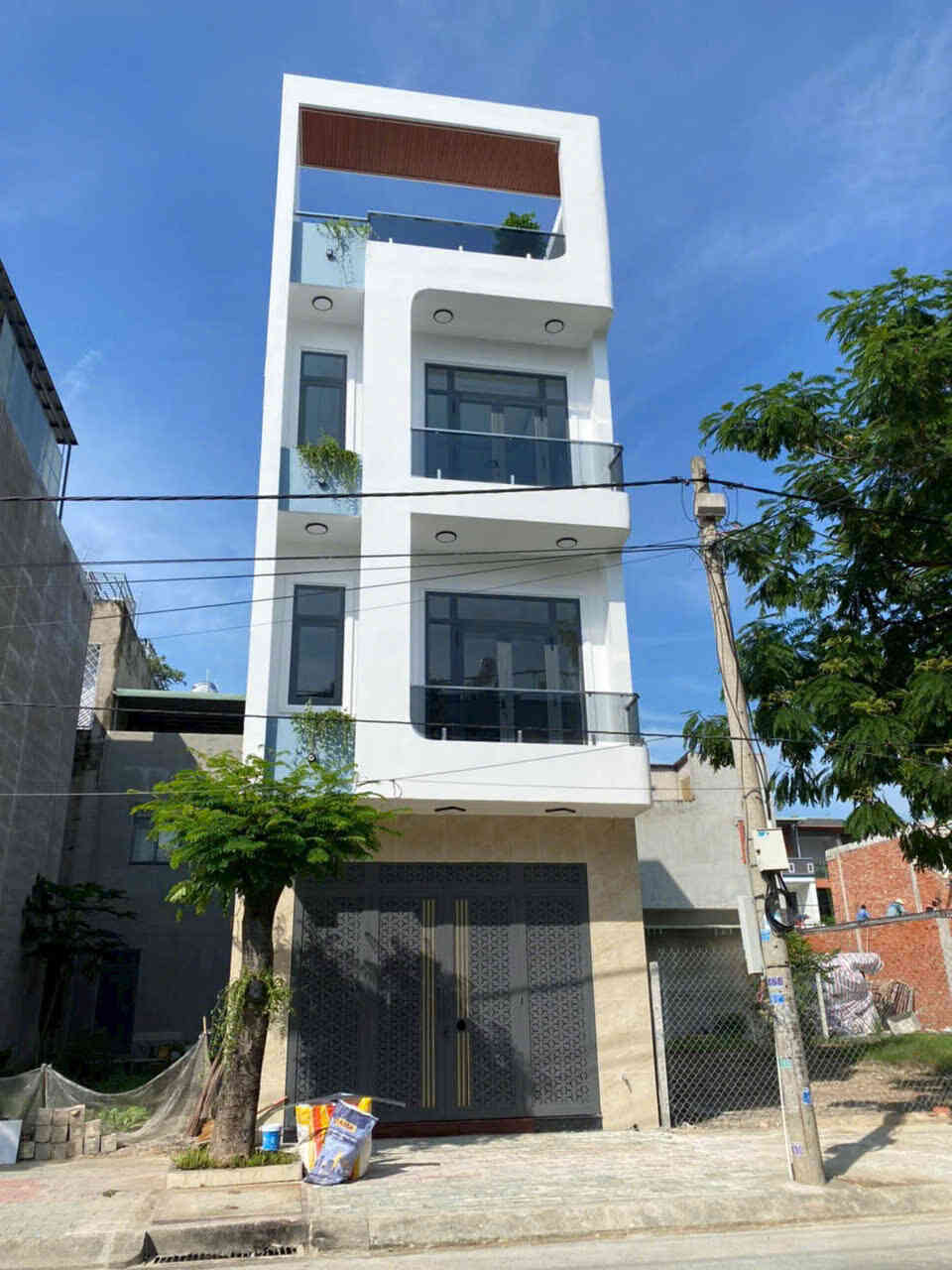 Bán nhà mới 1T2L 5x14m, đường số 1 KDC Đại Ngàn p.Thuận Giao, full nội thất