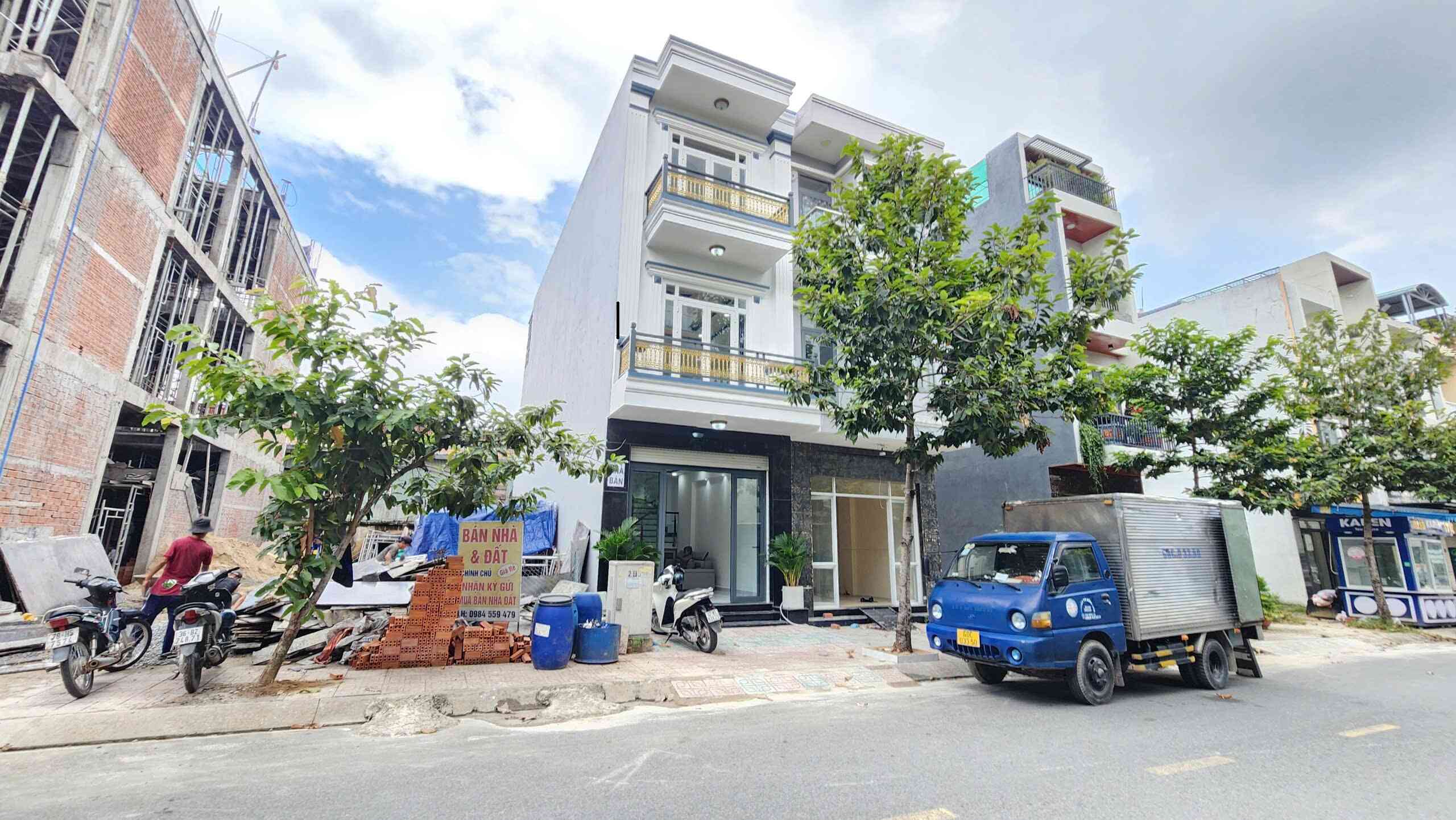 Bán nhà 1T2L 4x18m, đường N1 KDC Phú Hồng Thịnh 8 p. Bình Chuẩn