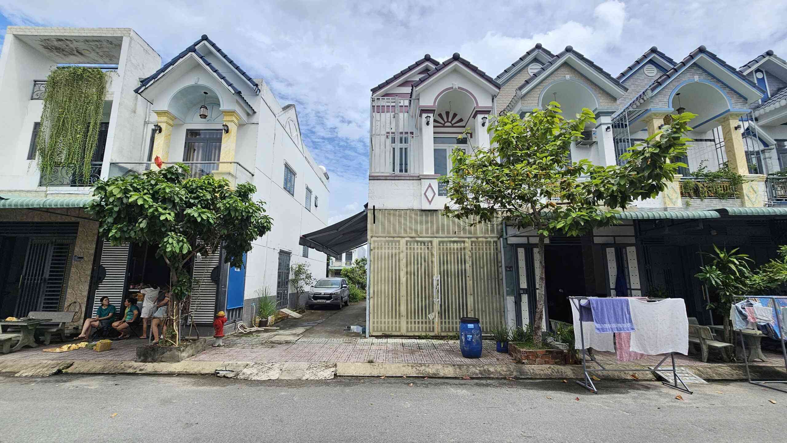 Bán căn góc 1T1L 4x15m, đường N4 KDC Phú Hồng Thịnh 8 p. Bình Chuẩn