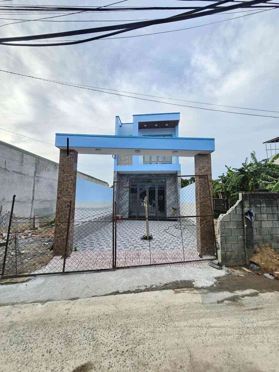 Bán nhà mới 1T1L 5x21m, hẻm Hai Bà Trưng p. Đông Hòa gần GO Dĩ An