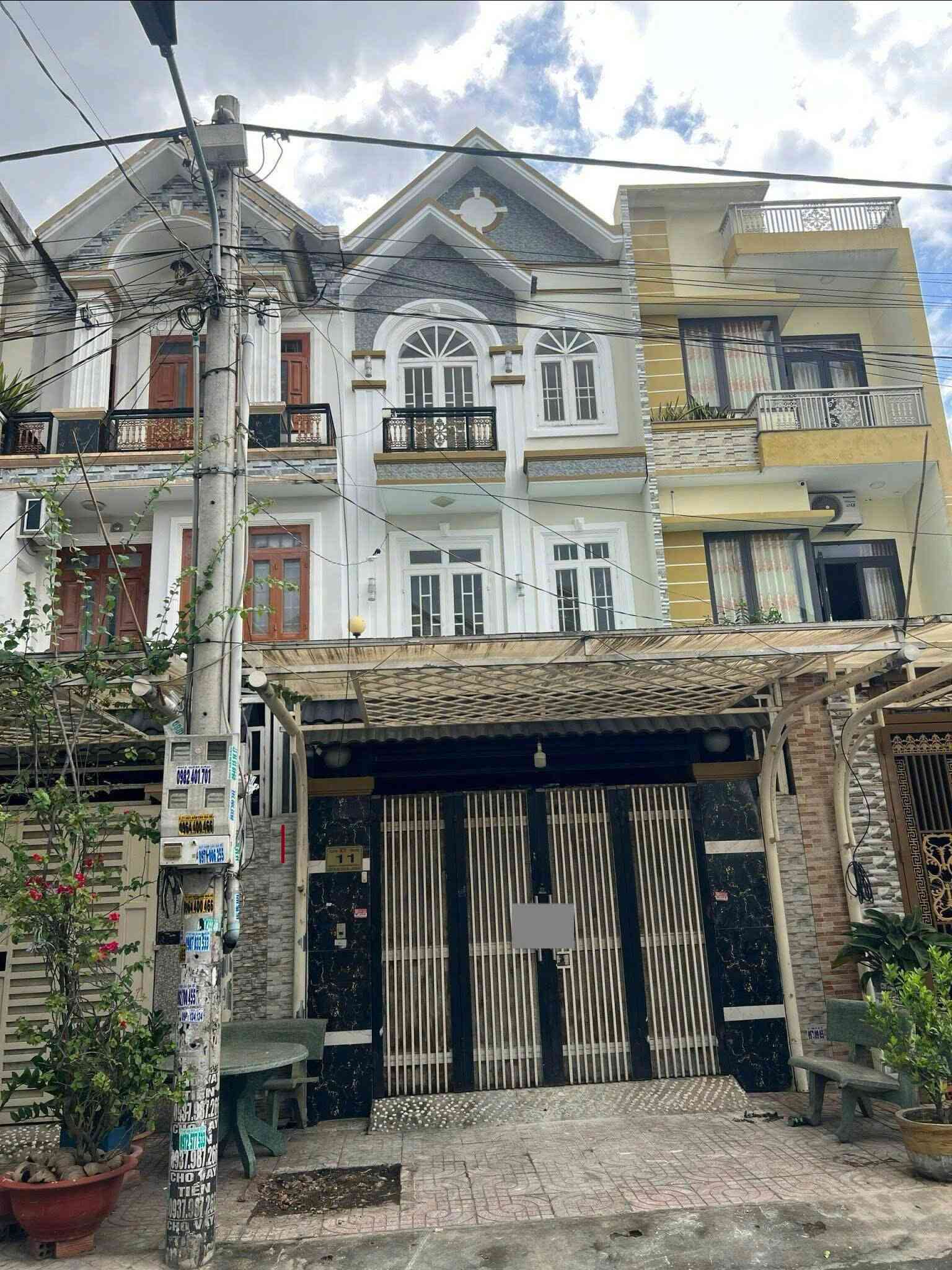 Bán nhà 1T2L 4.5x19m, đường số 1 KDC Chương Dương p. Tân Đông Hiệp, đang thuê 10tr/th