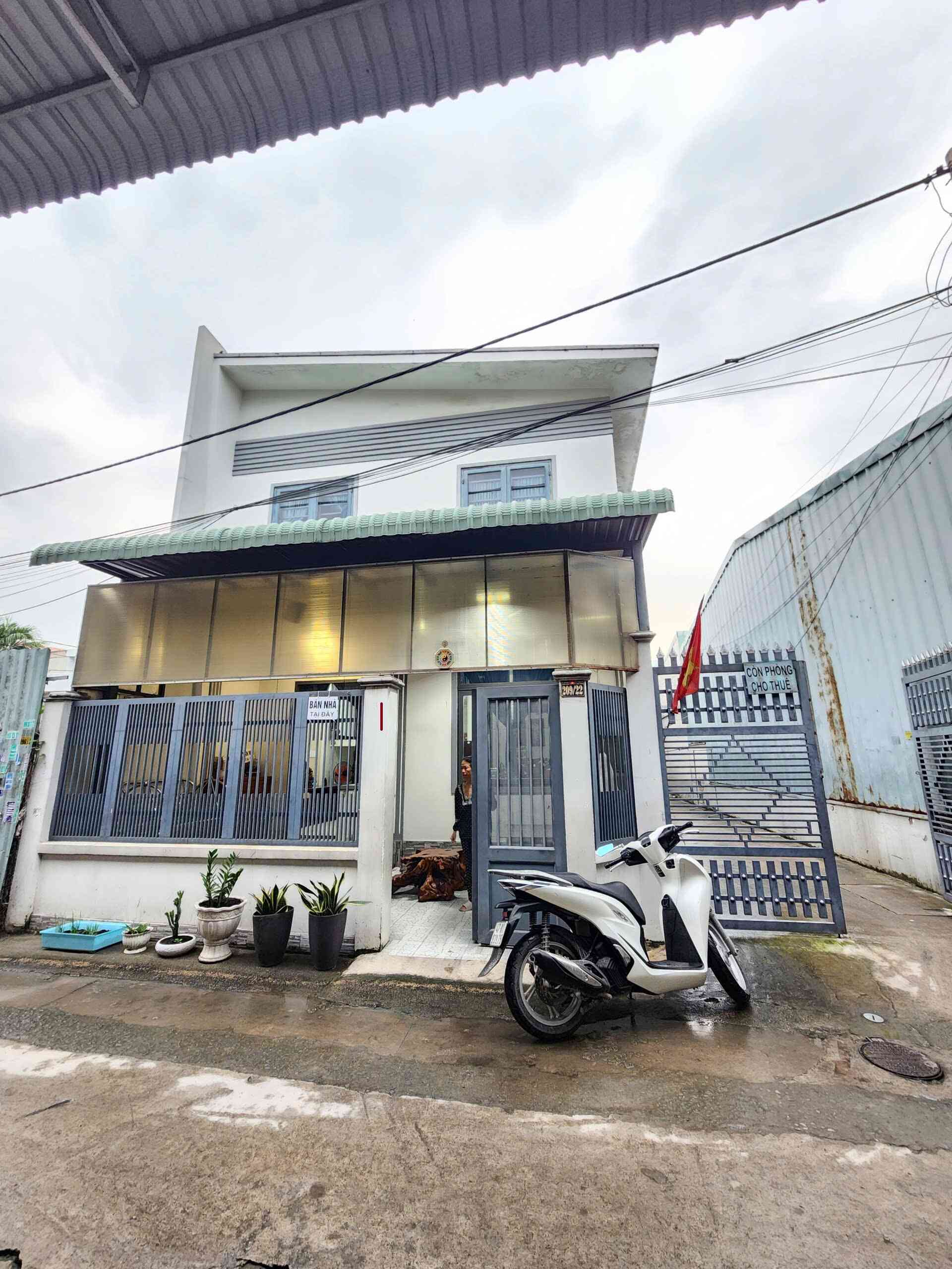 Bán nhà 1T1L và dãy trọ 9.5x26m, hẻm Lê Thị Trung p. Bình Chuẩn, thu 16.5tr/th