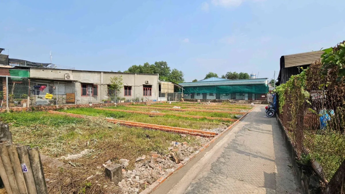 Bán lô góc 5.3x15m, hẻm Bình Nhâm 40 p. Lái Thiêu