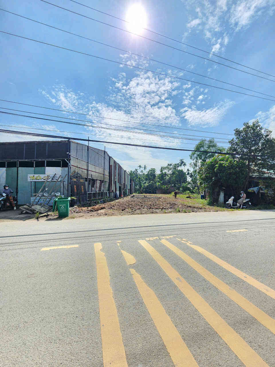 Bán đất 5x40.8m, mặt tiền Hồ Văn Mên p. An Thạnh gần chợ An Sơn