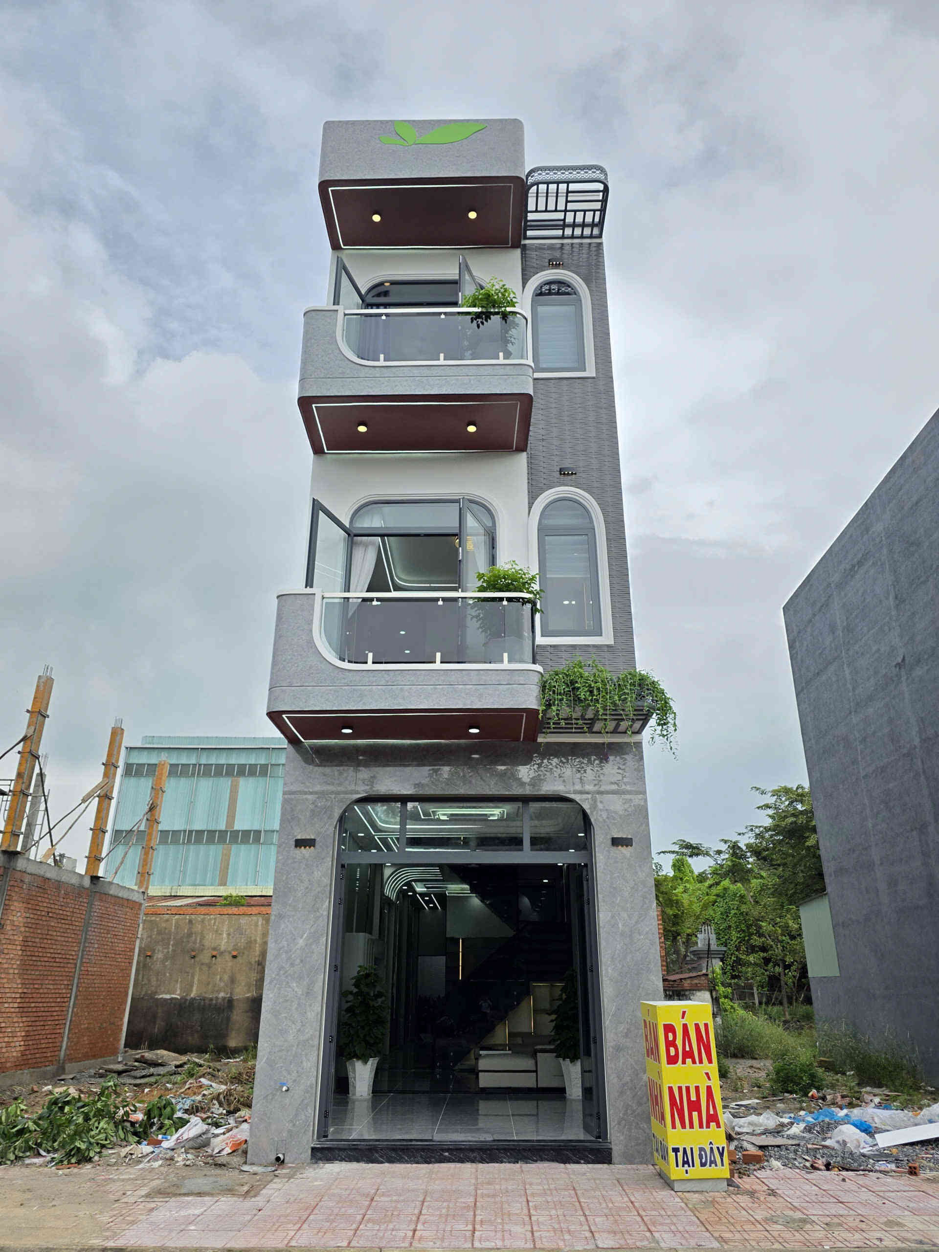 Bán nhà mới 1T2L 4x20m, đường N1 KDC Lê Phong An Phú 1 p.An Phú, full nội thất