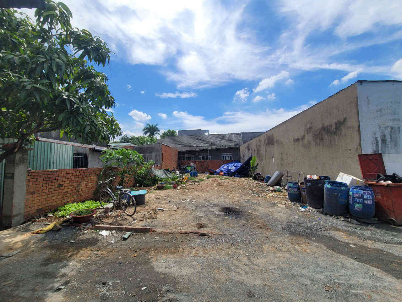 Bán đất 5x22m, hẻm Nguyễn Bính p.Đông Hòa kế sân vận động TP. Dĩ An